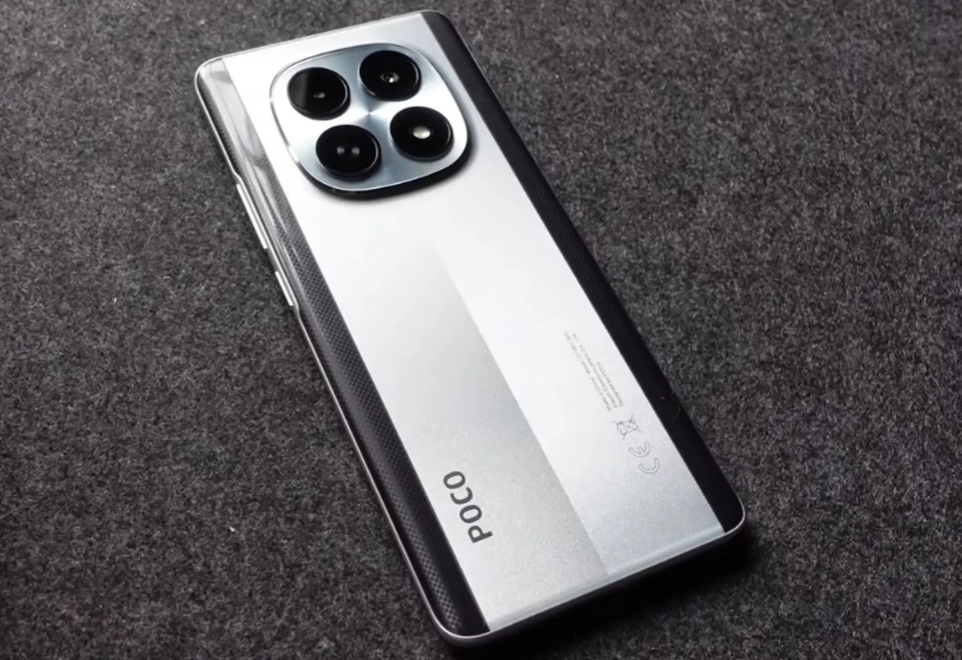 Trên tay POCO M8 5G: Thiết kế mỏng, màn hình AMOLED 120 Hz và camera màu sắc tự nhiên