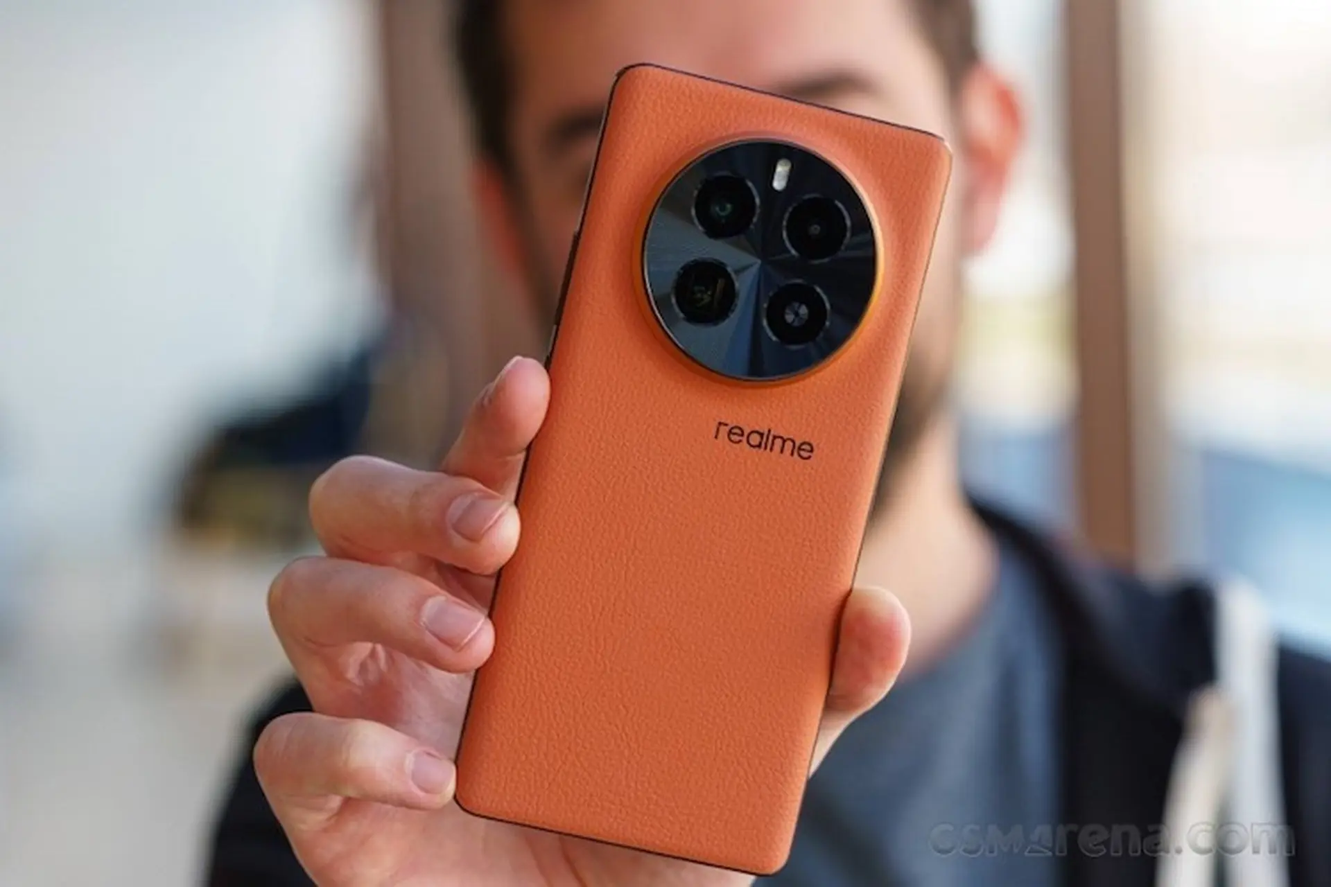 Trên tay realme GT5 Pro: Flagship hiệu năng đỉnh cao, camera tiệm cận cao cấp, pin lớn sạc siêu nhanh