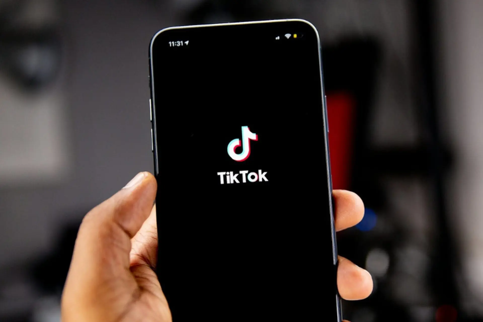 Cách bật trình tiết kiệm dữ liệu trên TikTok để giảm dung lượng mạng khi xem video