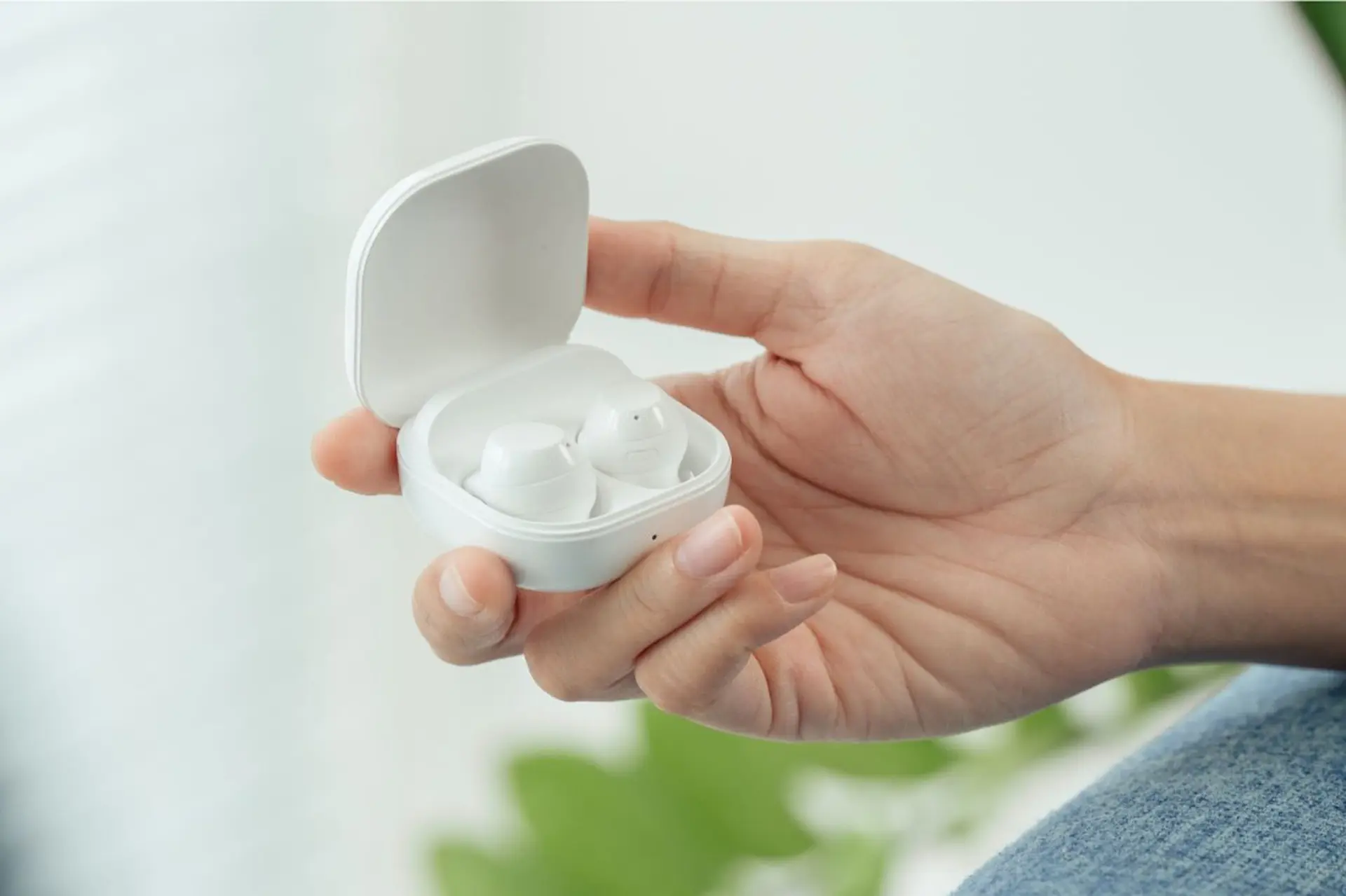 Tai nghe thời nay đâu chỉ để nghe nhạc, Galaxy Buds Core làm được hơn thế rất nhiều