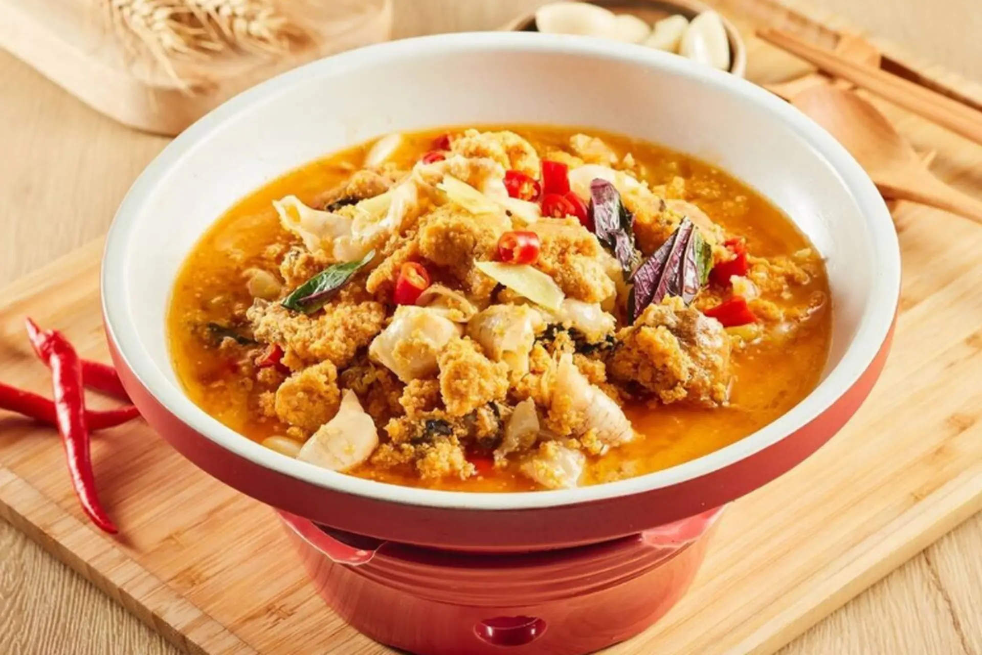 Công thức làm trứng cá sốt cà chua siêu hấp dẫn, thơm ngon, đổi vị bữa ăn gia đình