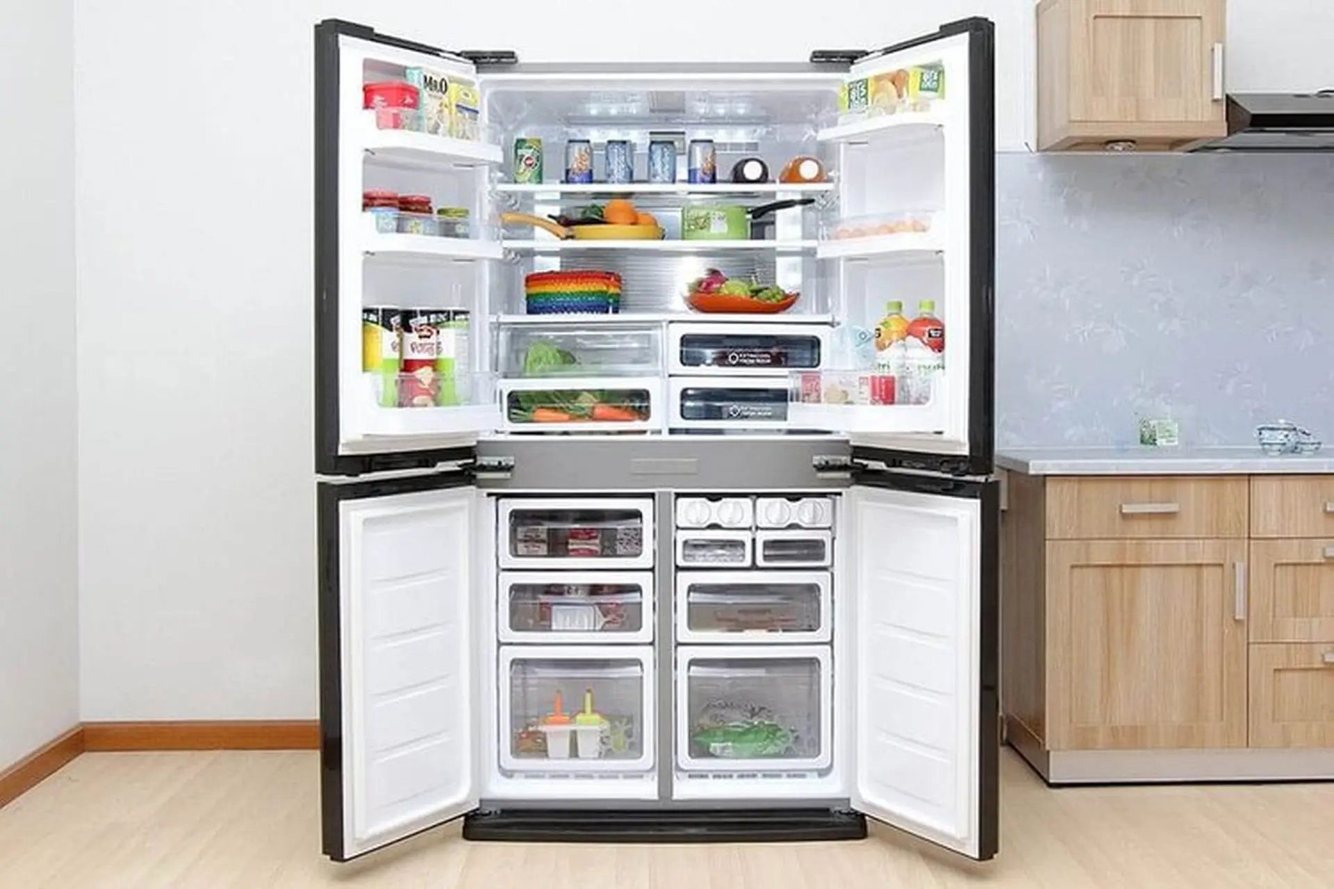 Tủ lạnh có tiếng lạch cạch là hiện tượng gì? Tìm hiểu nguyên nhân và hướng khắc phục ngay tại nhà