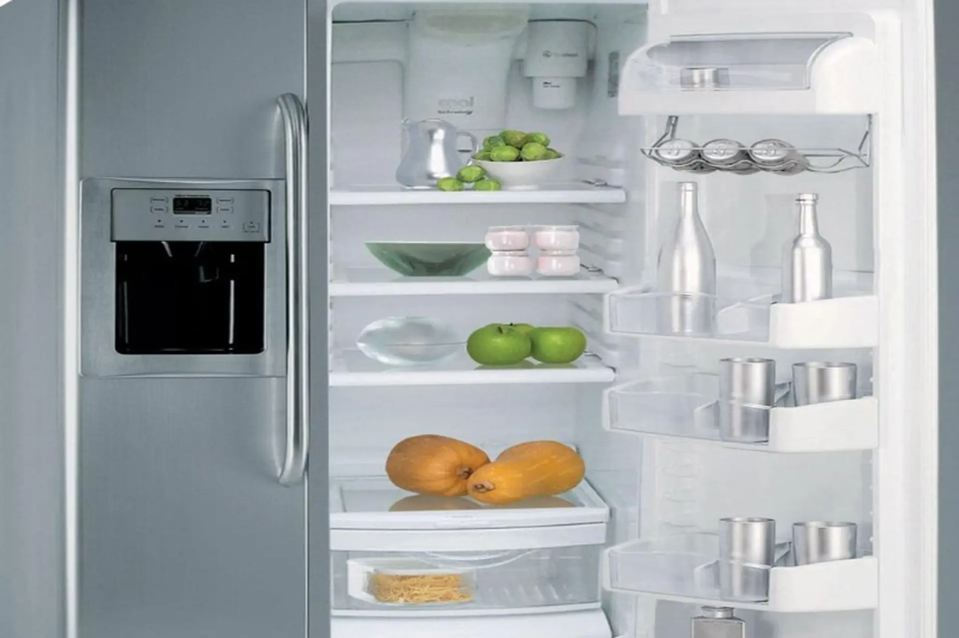 Tủ lạnh tự ngắt nguồn: Nguyên nhân, dấu hiệu nhận biết và cách khắc phục triệt để