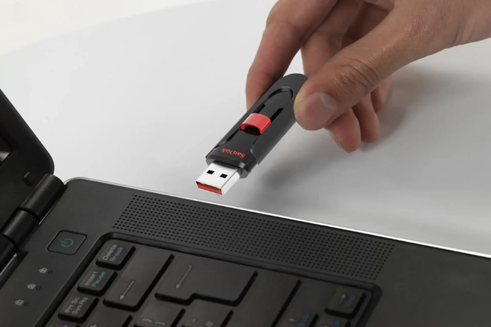 USB báo yêu cầu format khi cắm vào máy tính: Hướng dẫn cách sửa lỗi và các lưu ý để đảm bảo an toàn cho dữ liệu