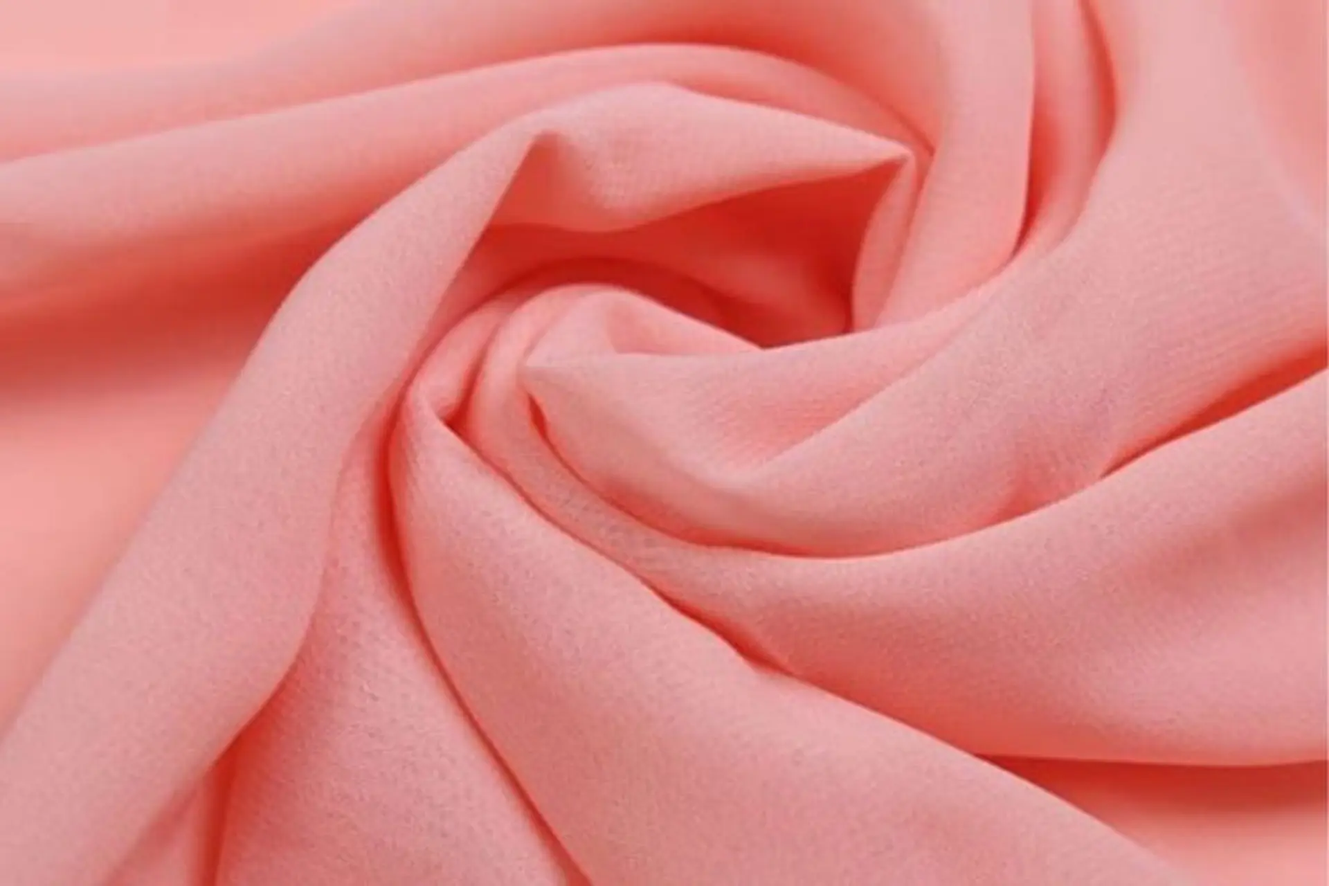 Tìm hiểu vải tằm Ý - Chất liệu cao cấp mang đến sự thanh lịch và sang trọng