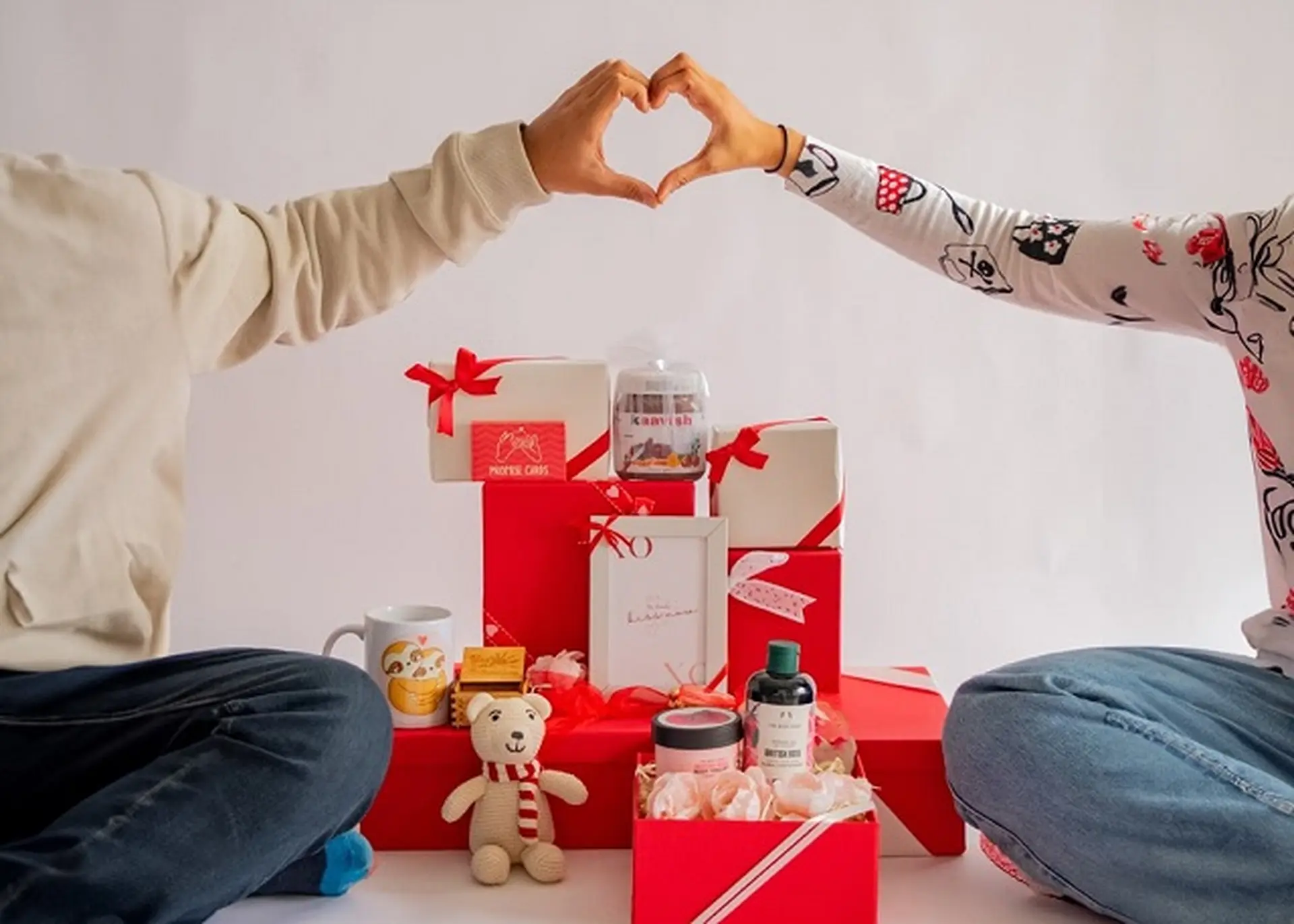 Valentine trắng ai tặng quà cho ai? Gợi ý những món quà 14/3 hồi đáp ý nghĩa nhất