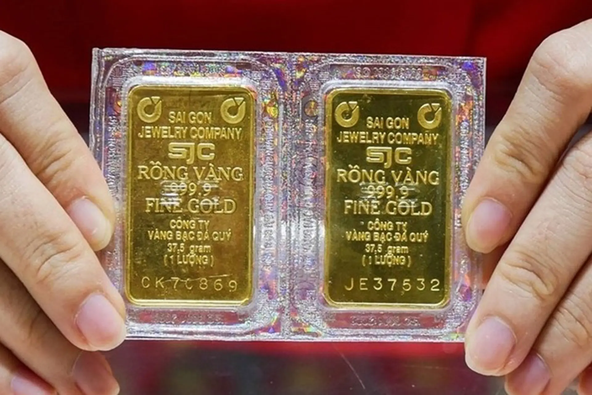 Tìm hiểu vàng SJC là gì? Giá trị và điều kiện kinh doanh vàng miếng SJC tại Việt Nam