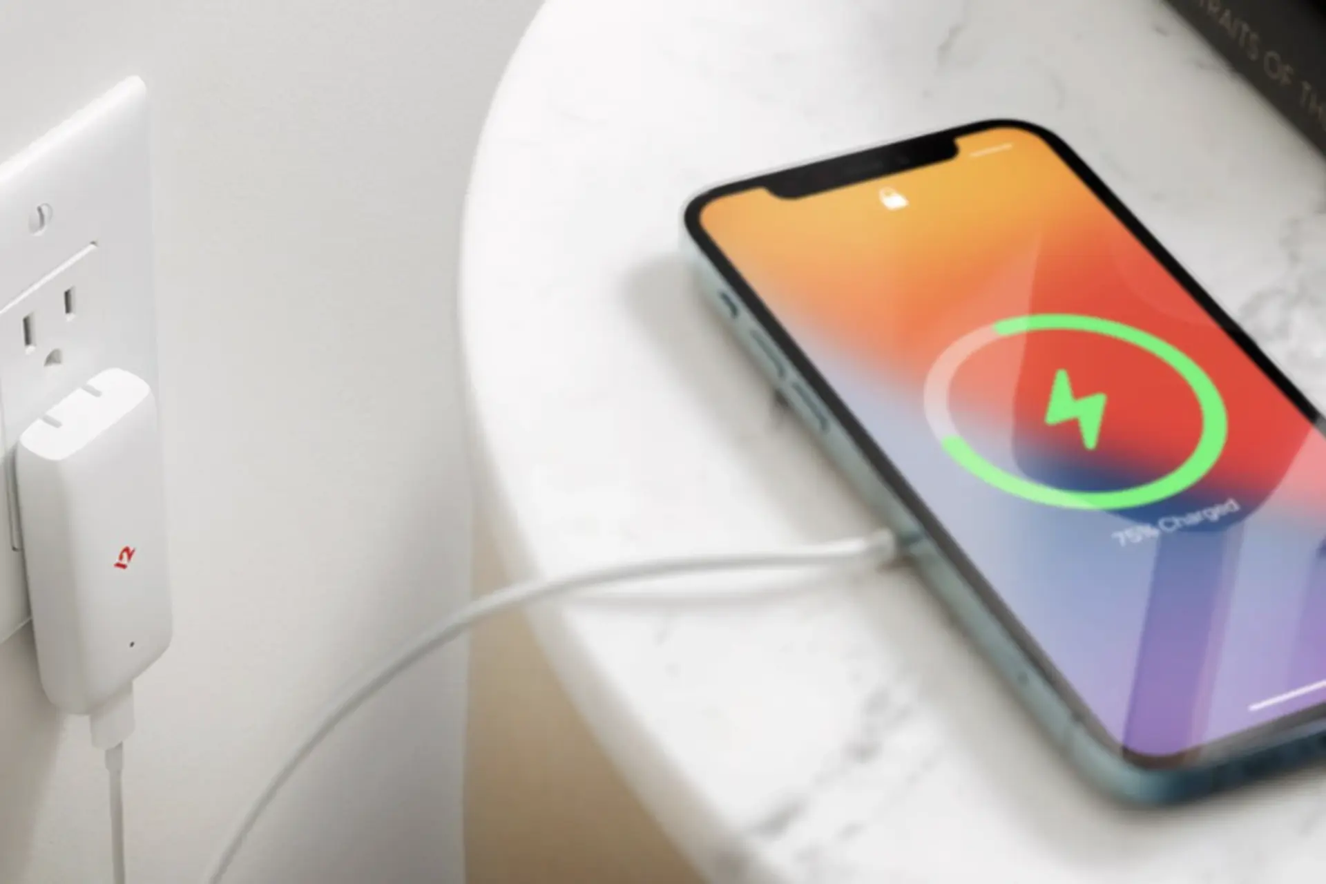Vì sao iPhone sạc pin chậm hơn Android? Giải thích nguyên nhân và những điều cần biết