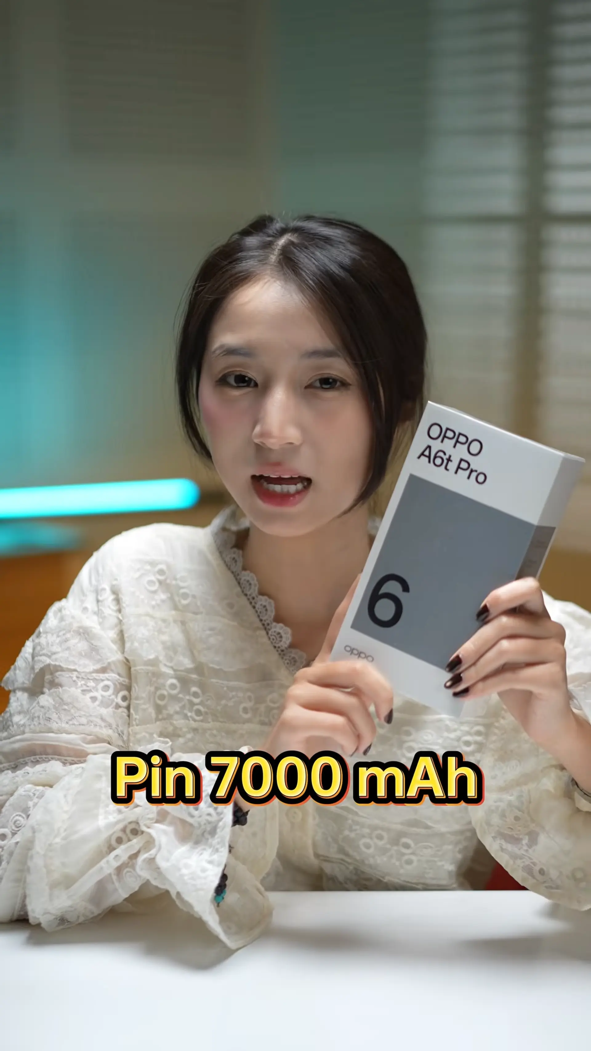 Đập Hộp OPPO A6T Pro: Pin Trâu, IP69, 120Hz