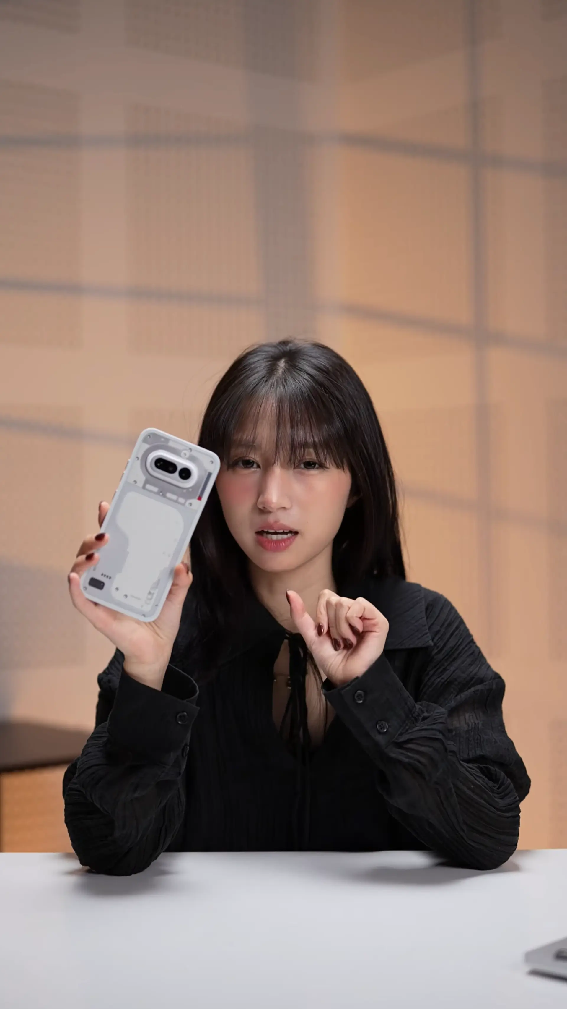 Smartphone Nothing Phone (4a): Thiết kế đặc trưng, hiệu năng cân bằng, camera linh hoạt