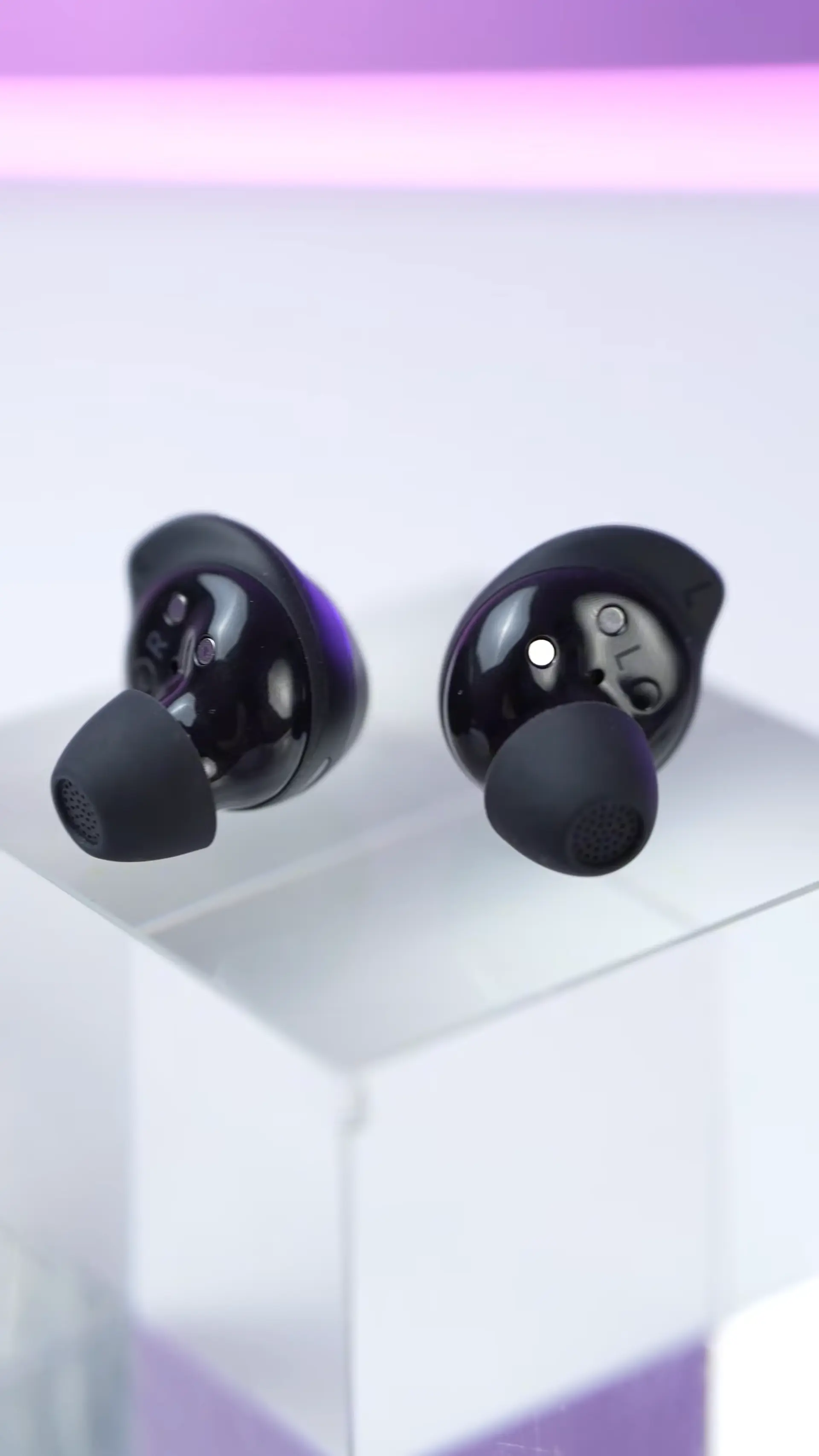 Tai nghe Samsung Galaxy Buds Core R410 - Nhỏ gọn, thông minh, sống động và đầy tiện ích