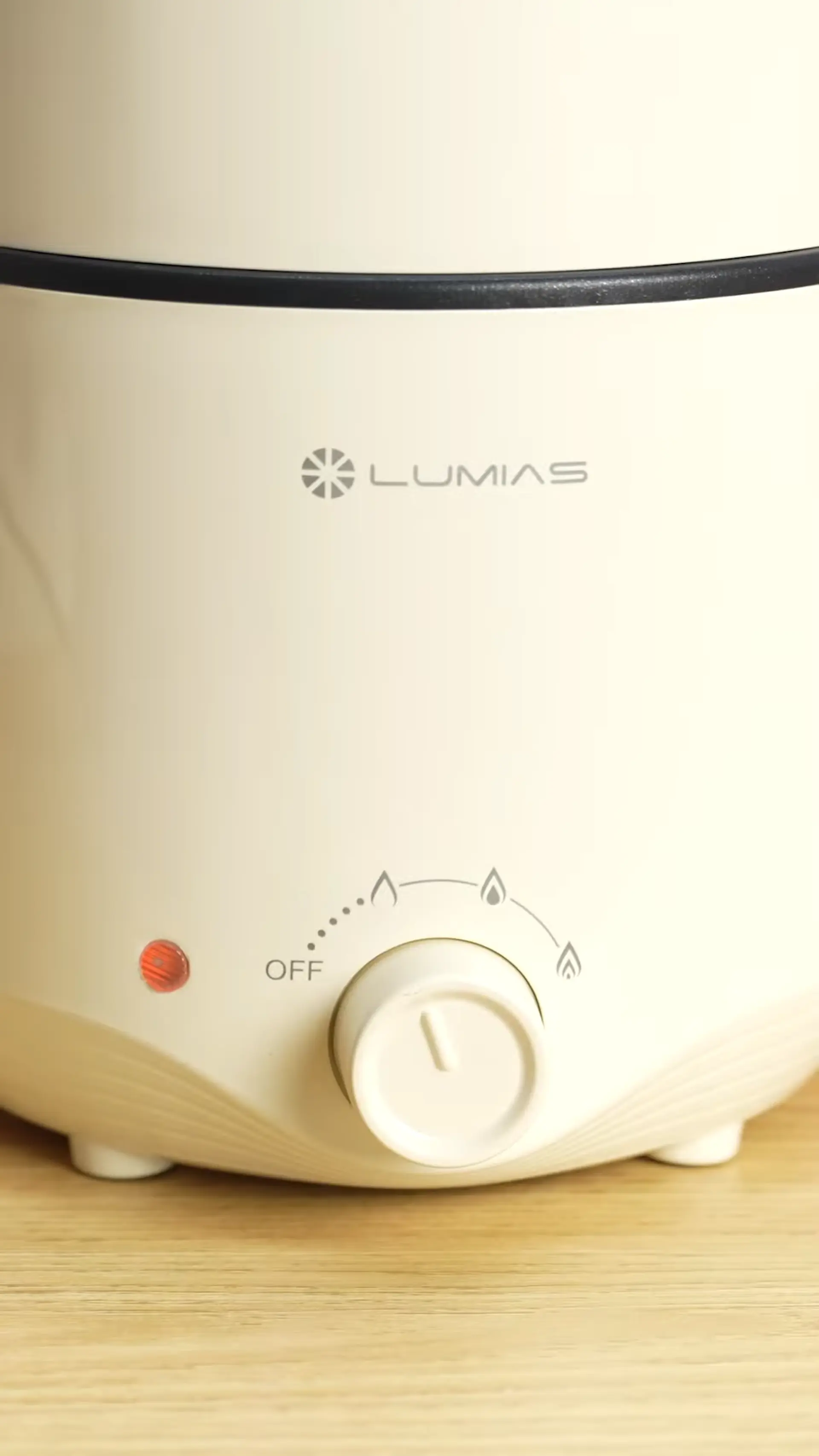 Nồi lẩu điện Lumias 1.8 lít LM-PM608: Trợ thủ bếp núc cho gian bếp hiện đại