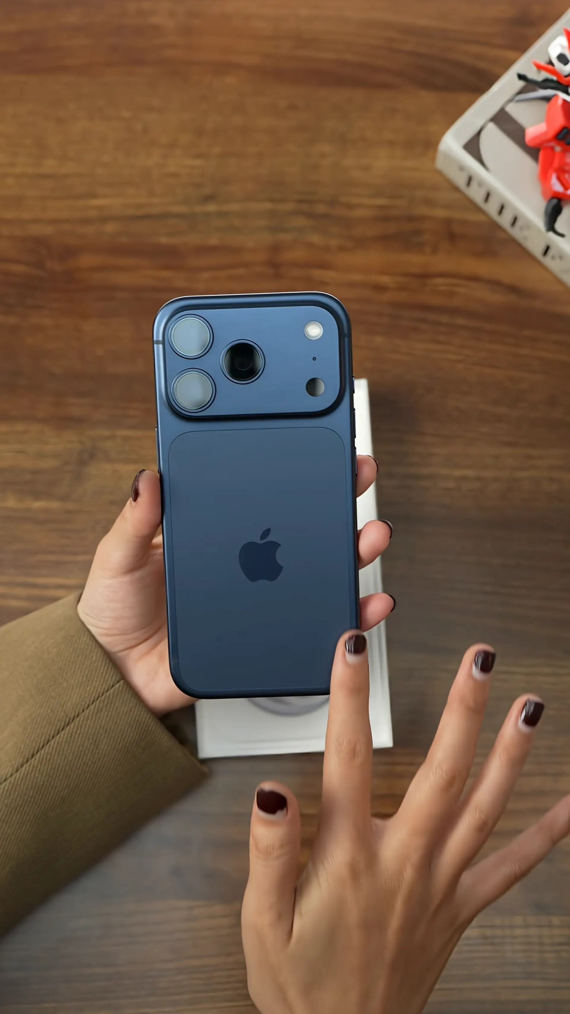 Unbox nhanh iPhone 17 Pro – Đẳng cấp mới, trải nghiệm mới!!