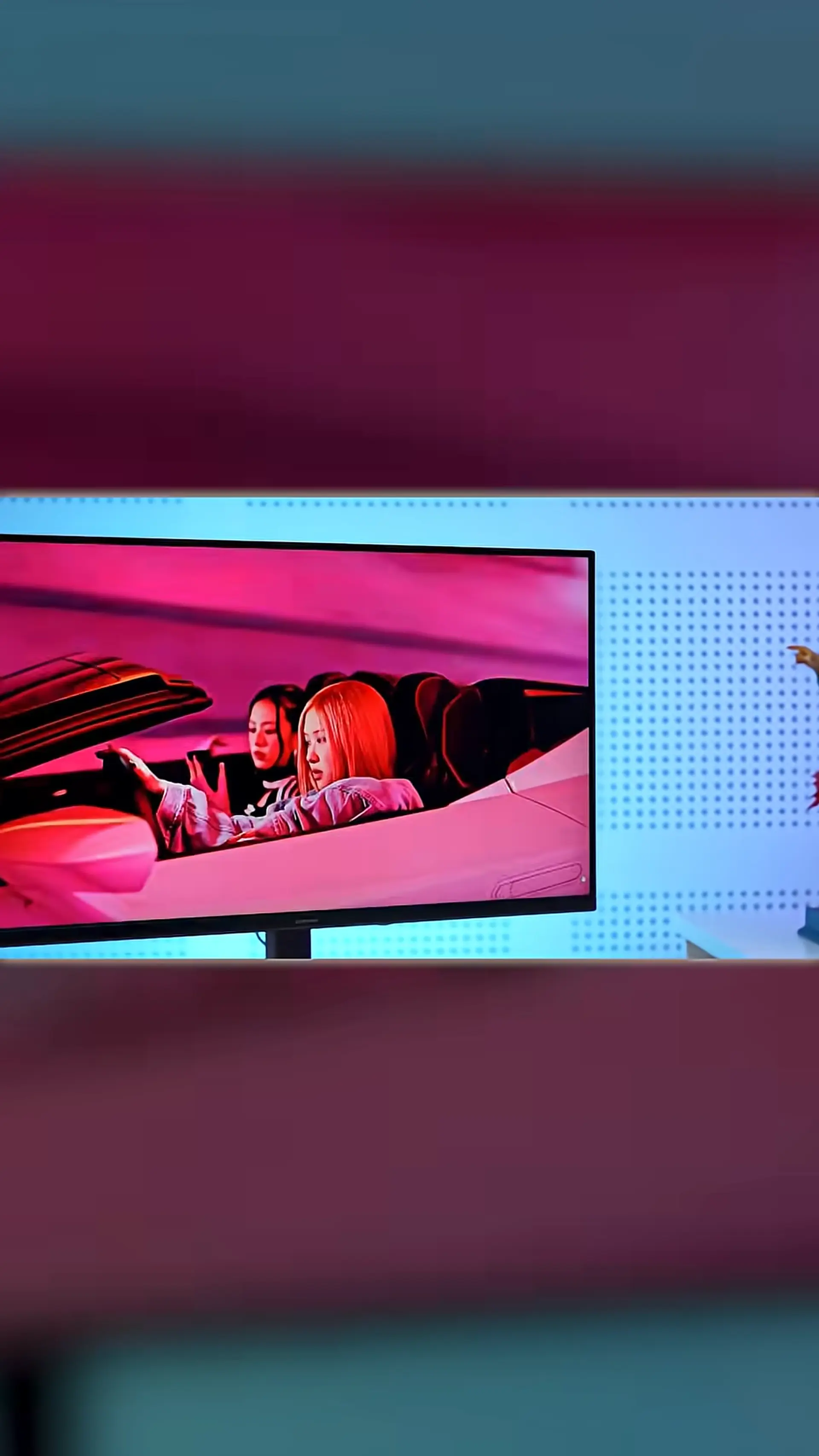 Màn hình Samsung LS27D300GAEXXV - lý tưởng cho học tập và làm việc