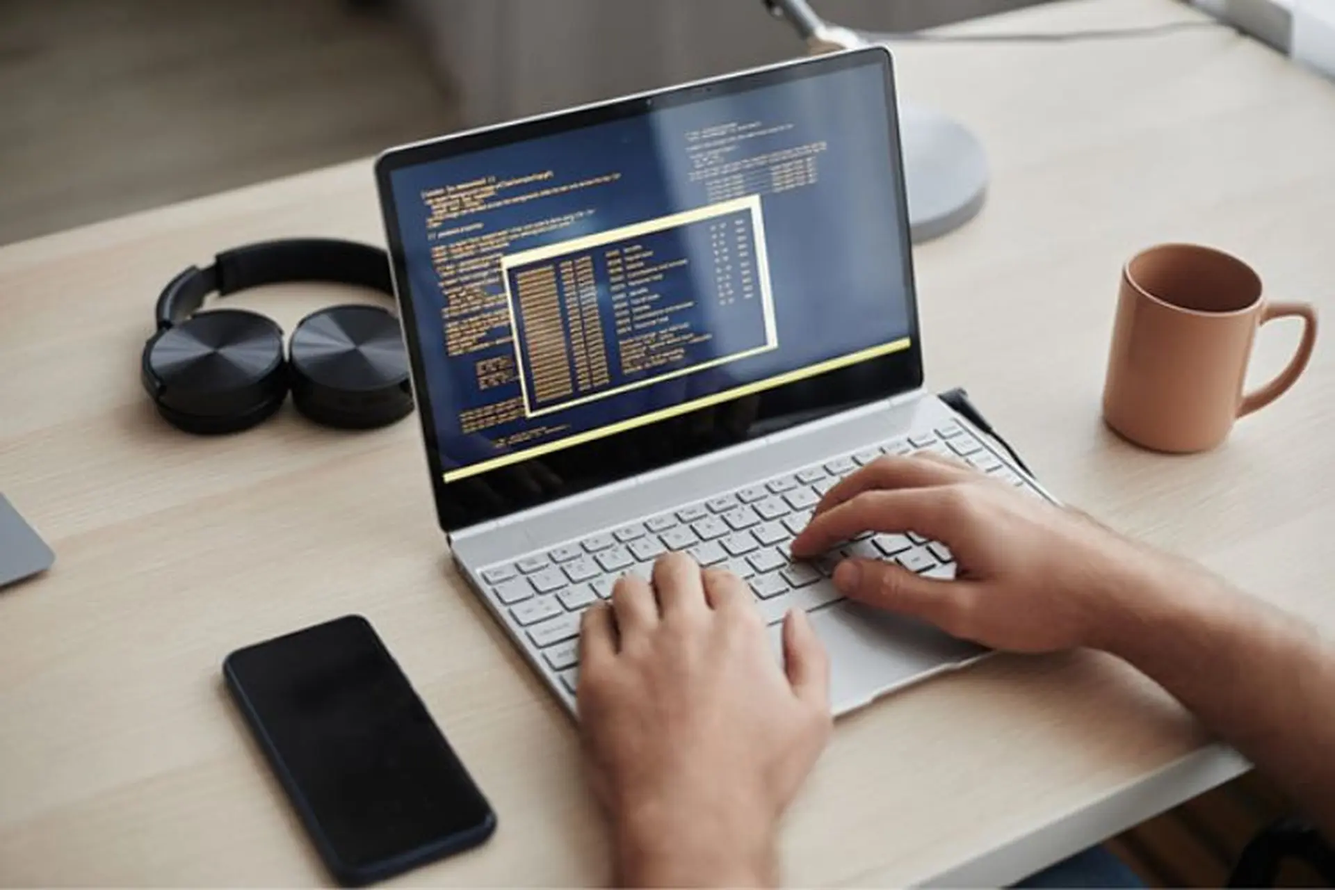 Đâu là việc làm online mùa hè cho sinh viên phù hợp nhất? Những gợi ý hấp dẫn
