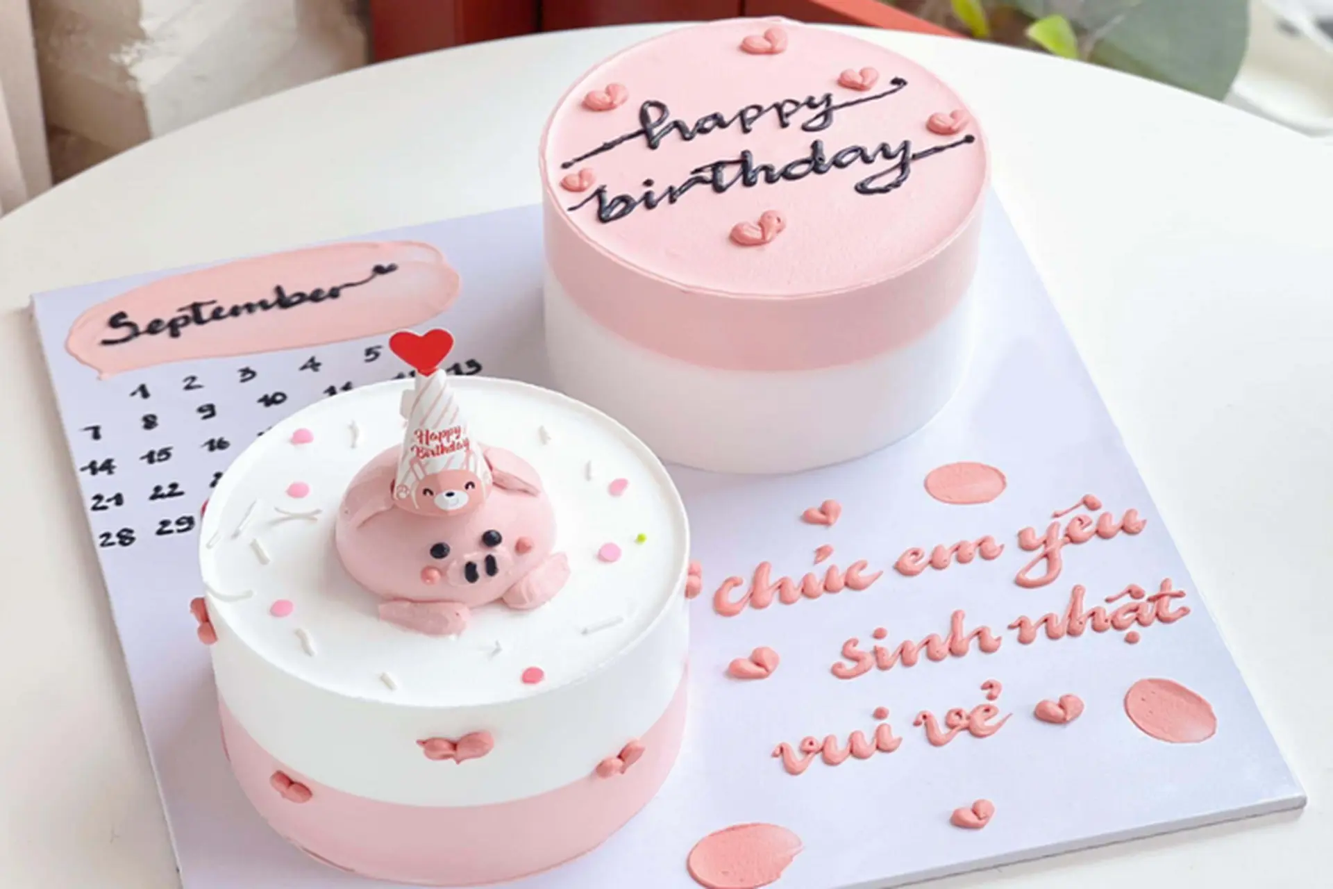 Viết gì lên bánh sinh nhật tặng người yêu? Gợi ý những mẫu lời chúc mừng sinh nhật ấn tượng nhất