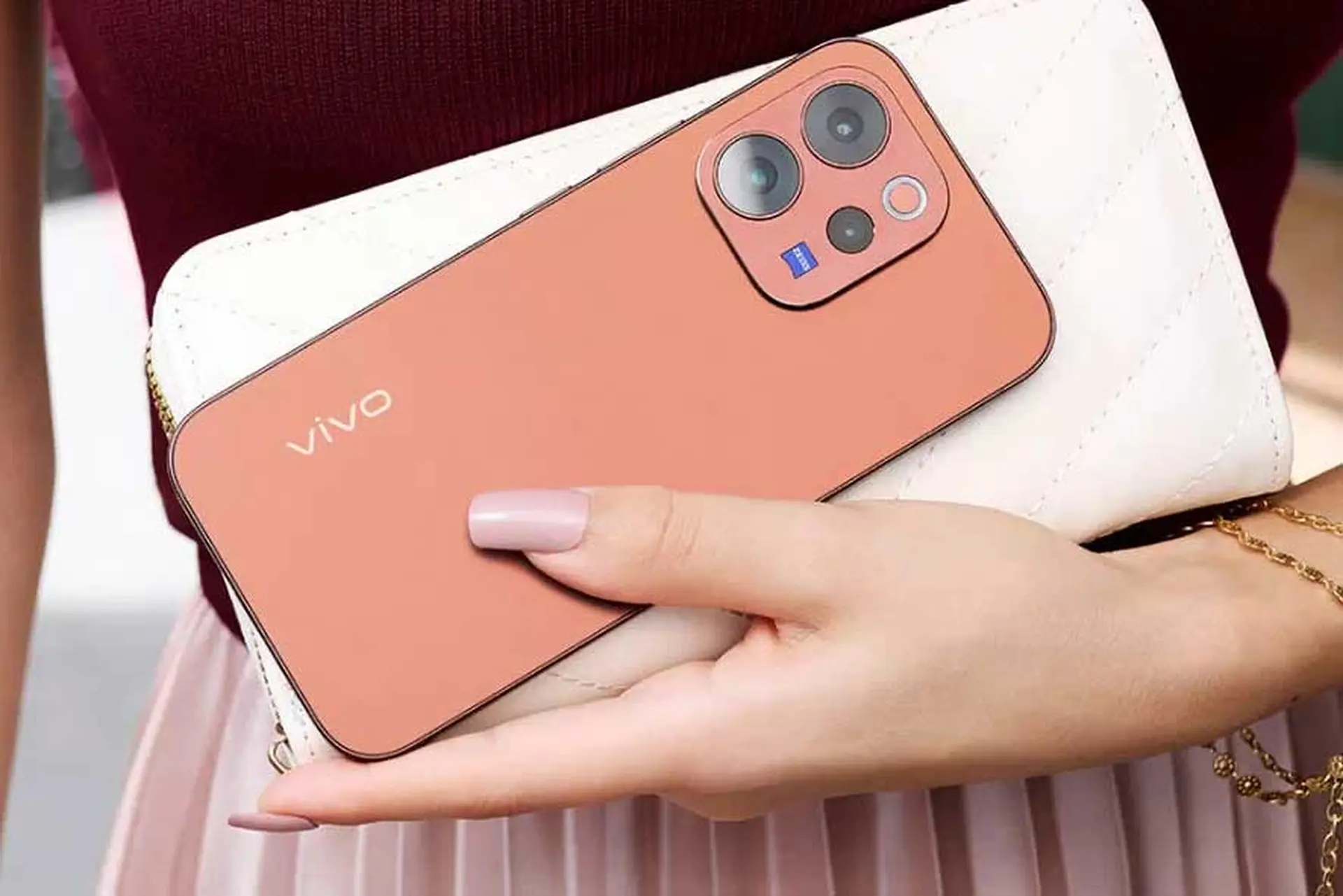 vivo V70 và vivo V70 Elite ra mắt: Màn hình 1.5K 120 Hz, camera ZEISS 50 MP