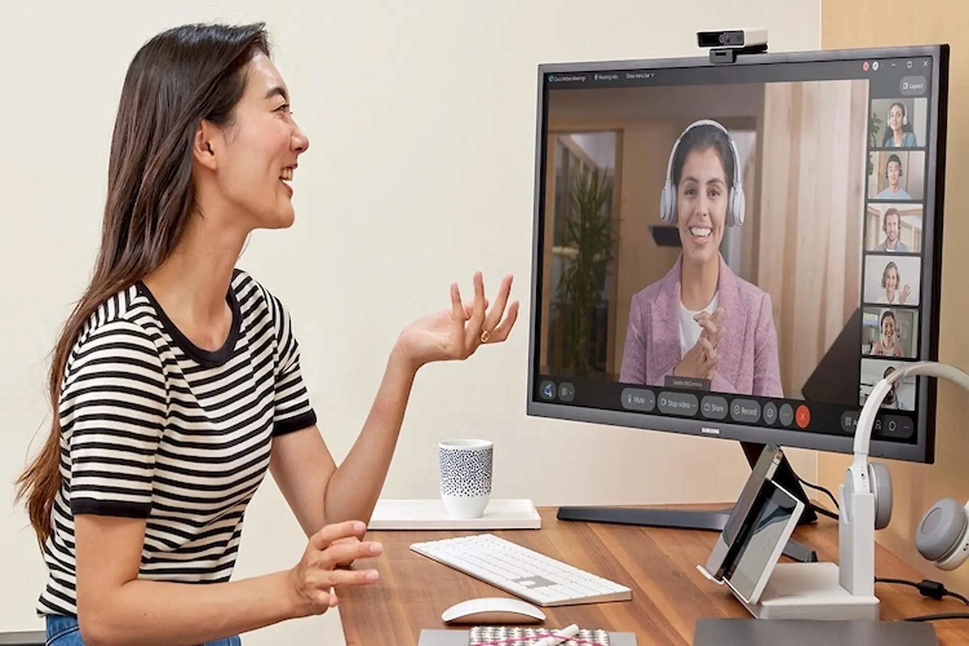 Webcam họp trực tuyến loại nào tốt? Gợi ý mẫu đáng mua tại FPT Shop