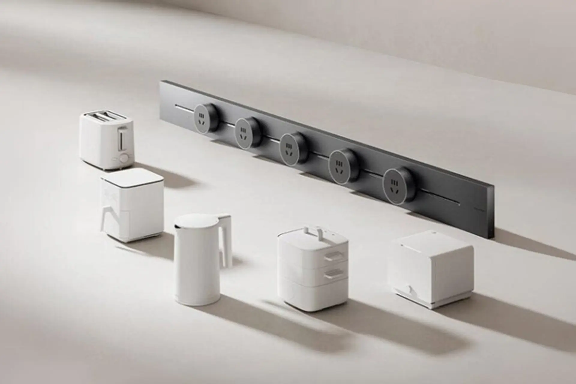 Xiaomi ra mắt ổ cắm điện Track Power Socket 8000W với thiết kế an toàn cho trẻ em