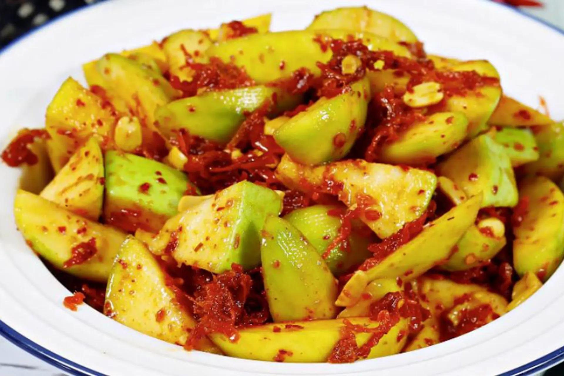 Xoài lắc với gì ngon nhất? Top những cách kết hợp khiến bạn không thể cưỡng lại