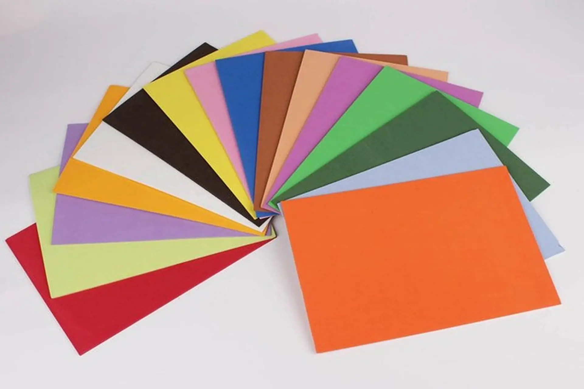 Xốp EVA là gì? Những ứng dụng của loại vật liệu này trong đời sống hằng ngày