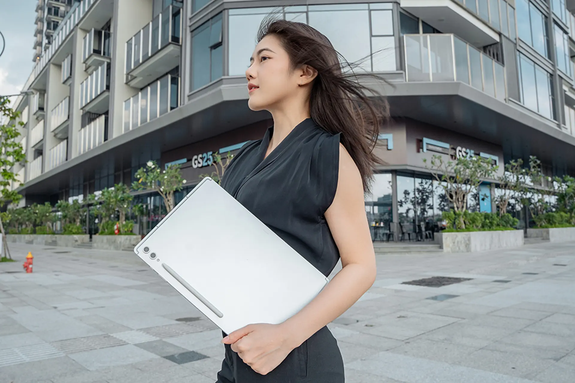 Xử gọn công việc gấp gáp với vài mẹo cực hay trên Galaxy Tab S10 Ultra 