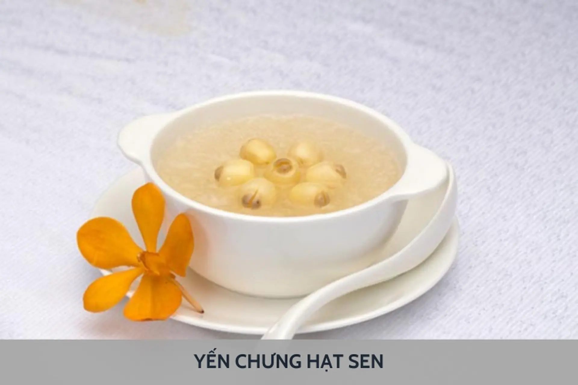 Yến chưng hạt sen: Món ngon bổ dưỡng giúp bồi bổ sức khỏe và cải thiện giấc ngủ hiệu quả