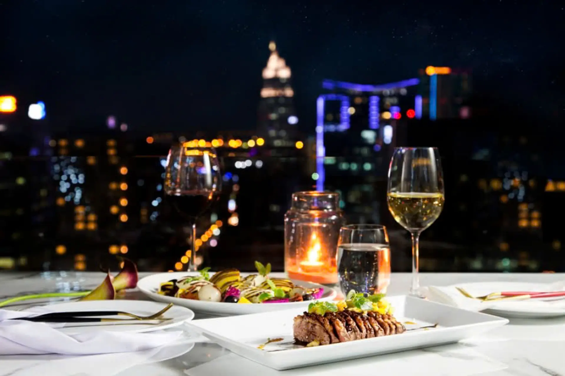 Một buổi tối hẹn hò Lễ Tình nhân sẽ như thế nào để ghi trọn điểm 10?