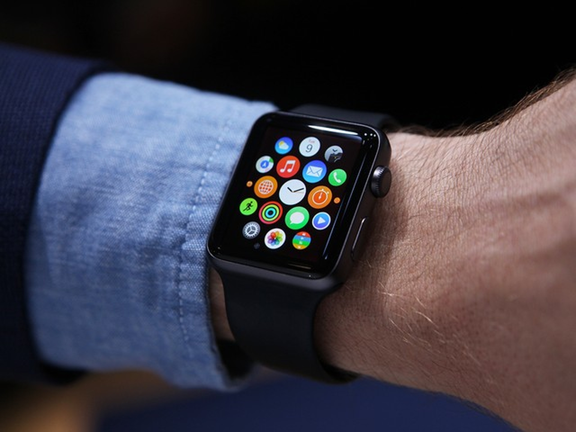Tim Cook tiết lộ thêm về các tính năng của Apple Watch