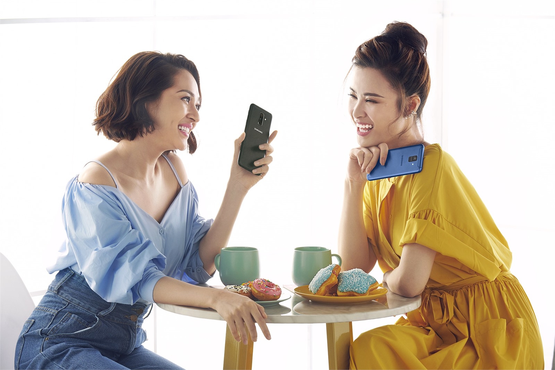 FPT Shop tặng thêm voucher 500.000 đồng cho Galaxy A6