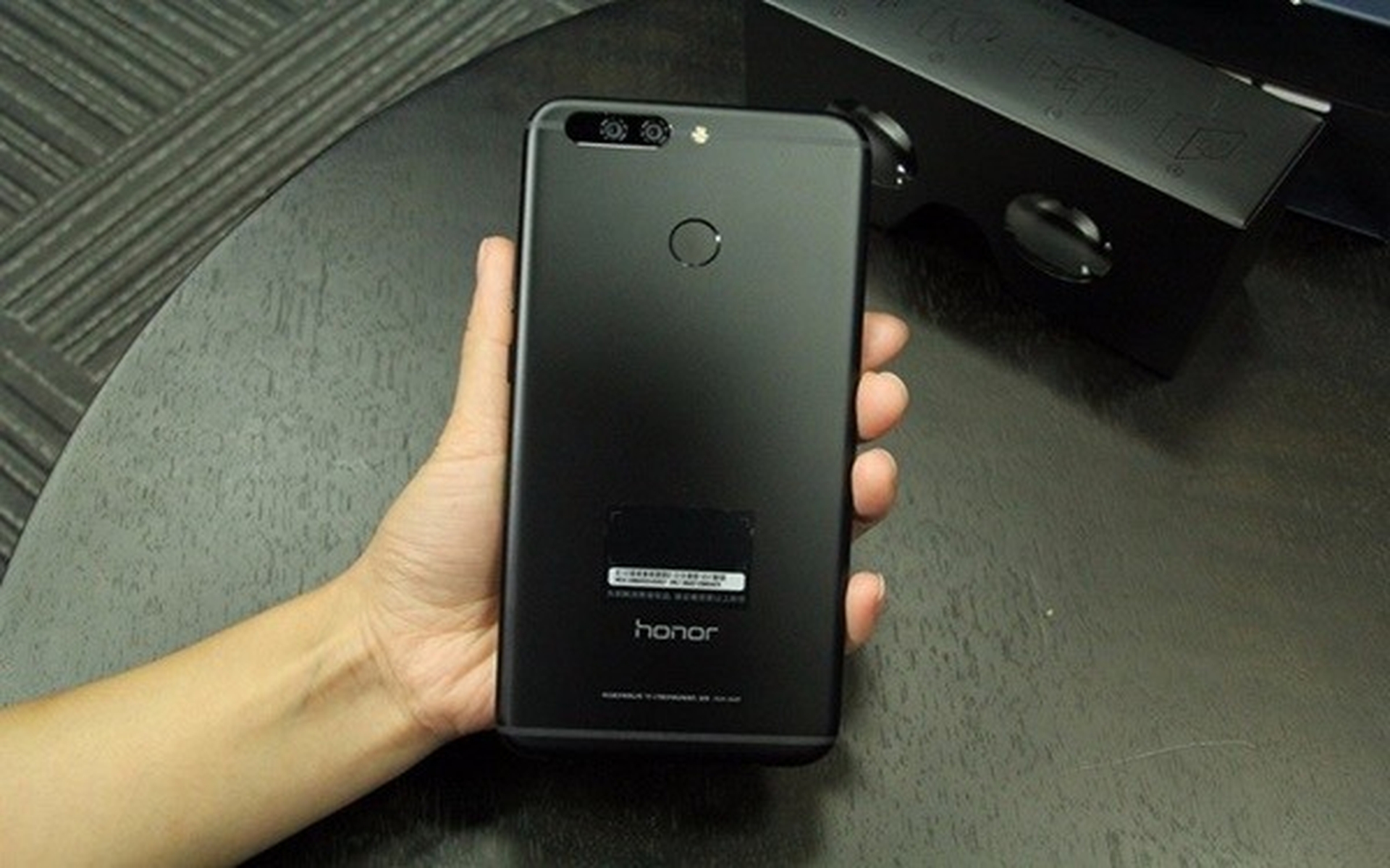 Samsung sẽ là nhà cung cấp màn hình cho chiếc Note 9 của Honor