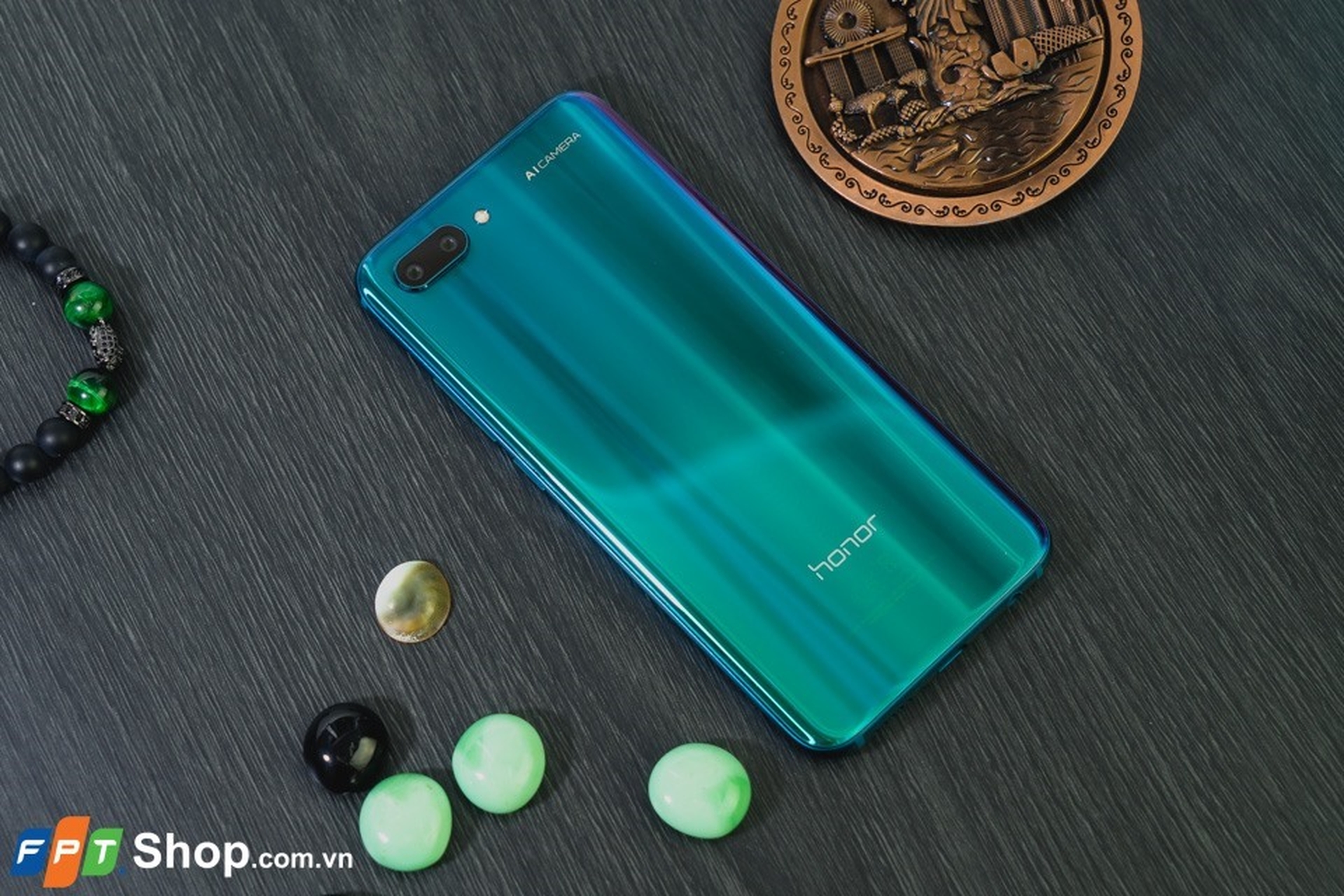 Đặt trước Honor 10, FPT Shop tặng ngay loa Harman Kardon gần 4 triệu đồng