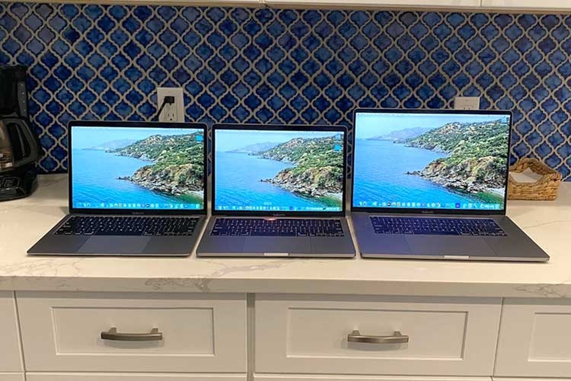 Mua MacBook nào tốt nhất để dùng vào năm 2020?