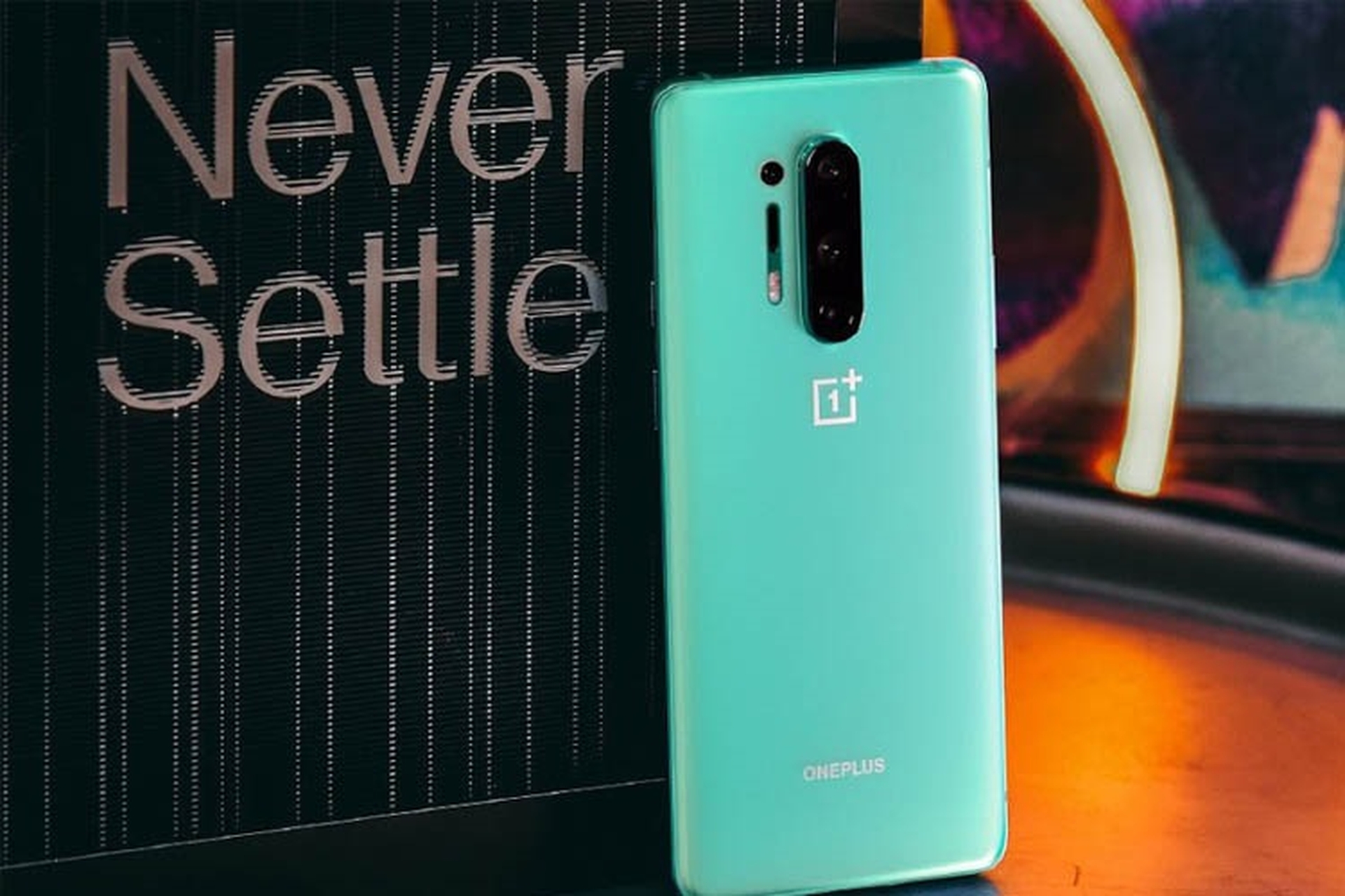 OnePlus nhá hàng phiên bản bản Android 11, tiết lộ cải tiến chế độ Dark Mode