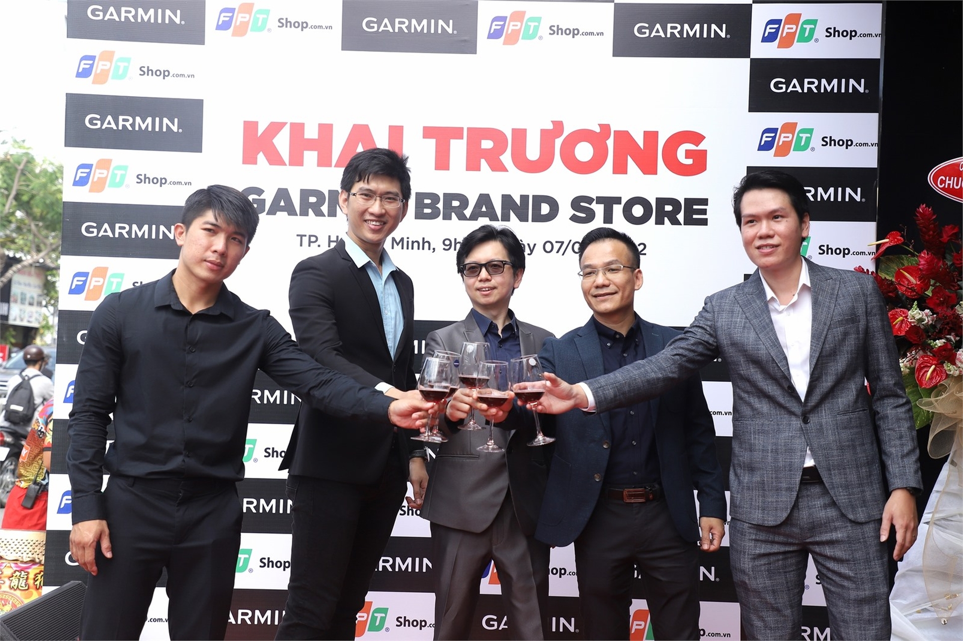 FPT Shop m chu i Garmin Brand Store cao c p nh t t i Vi t Nam