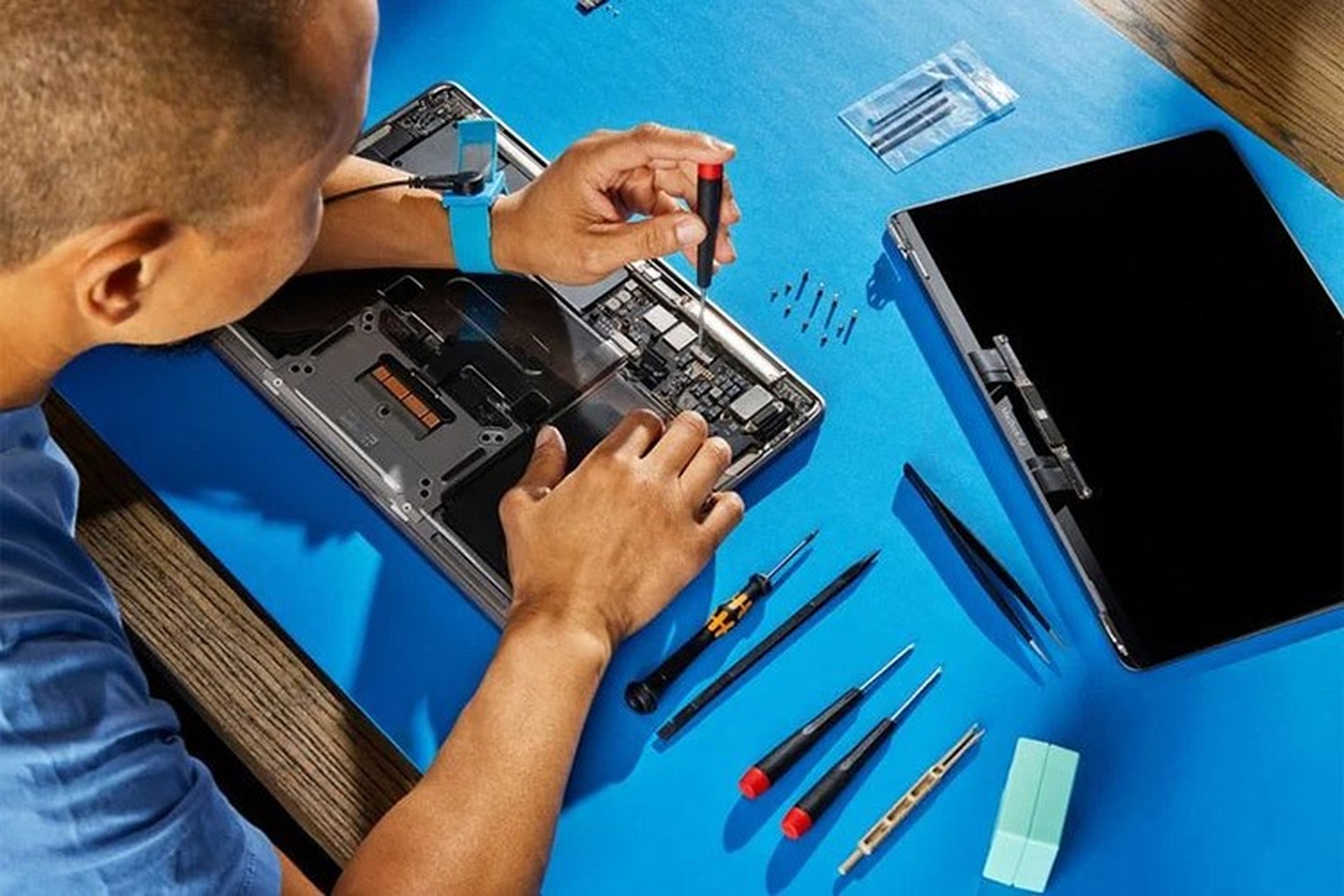 Apple tung ra chương trình Self Service Repair cho MacBook Pro và MacBook Air