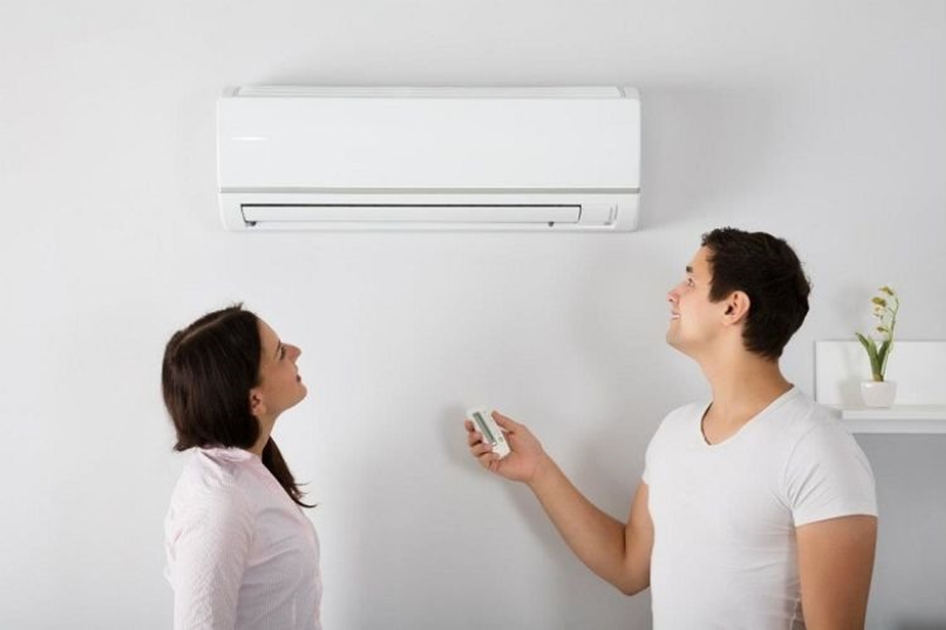 Hướng dẫn chi tiết cách chọn lựa, lắp đặt, sử dụng và bảo trì máy lạnh đúng cách