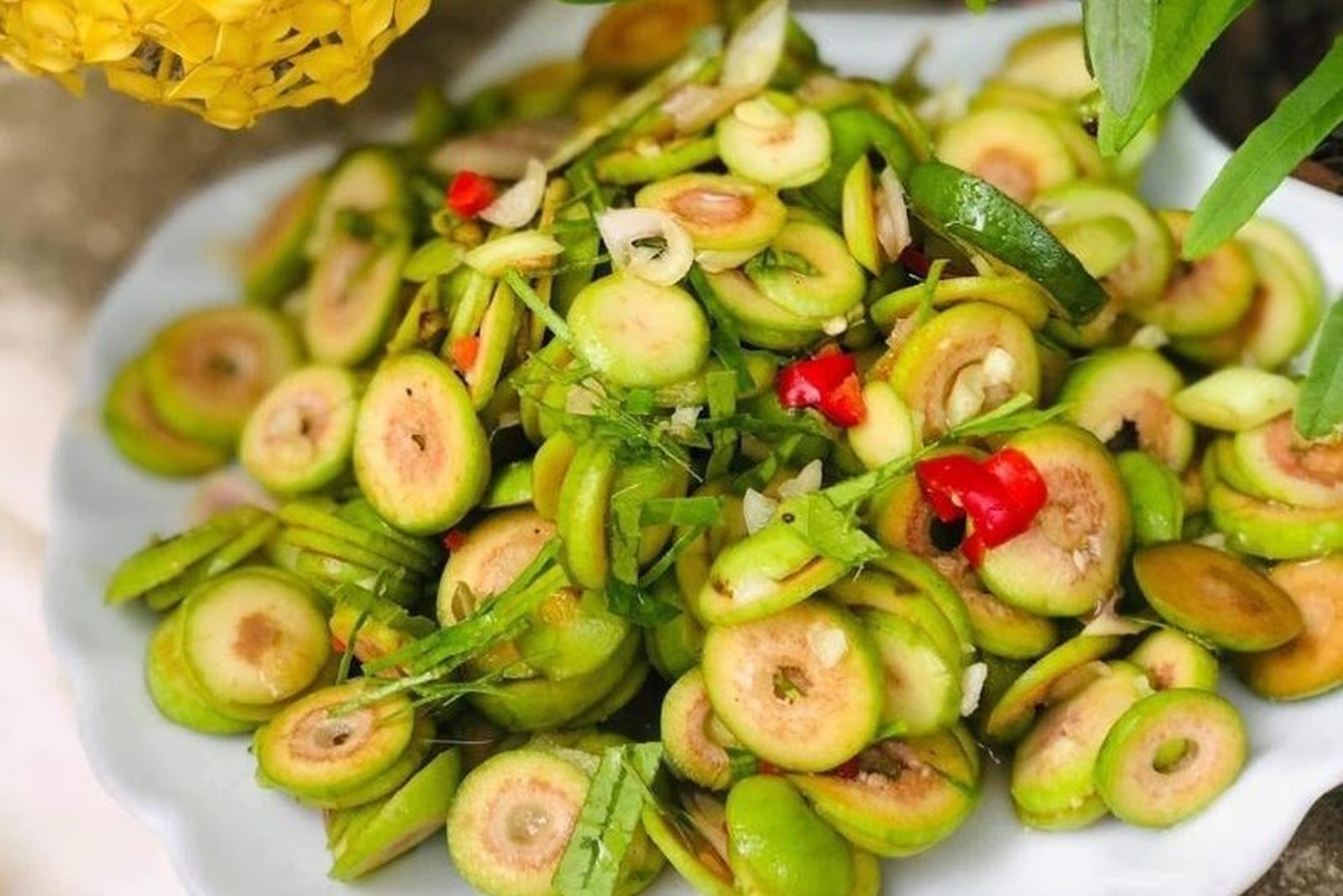 Cách làm sung muối xổi giòn ngon không chát không thâm bảo quản cả tuần không lo hỏng