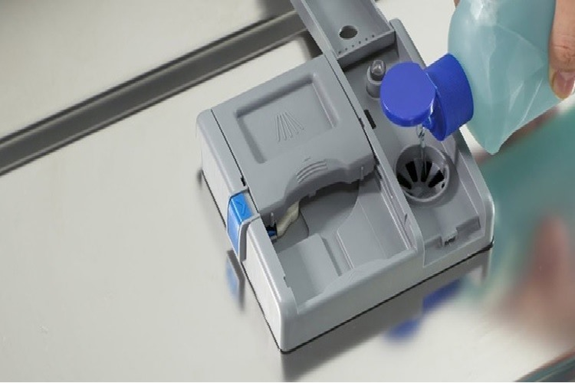 Góc tư vấn: Nước rửa bát có dùng cho máy rửa bát được không?