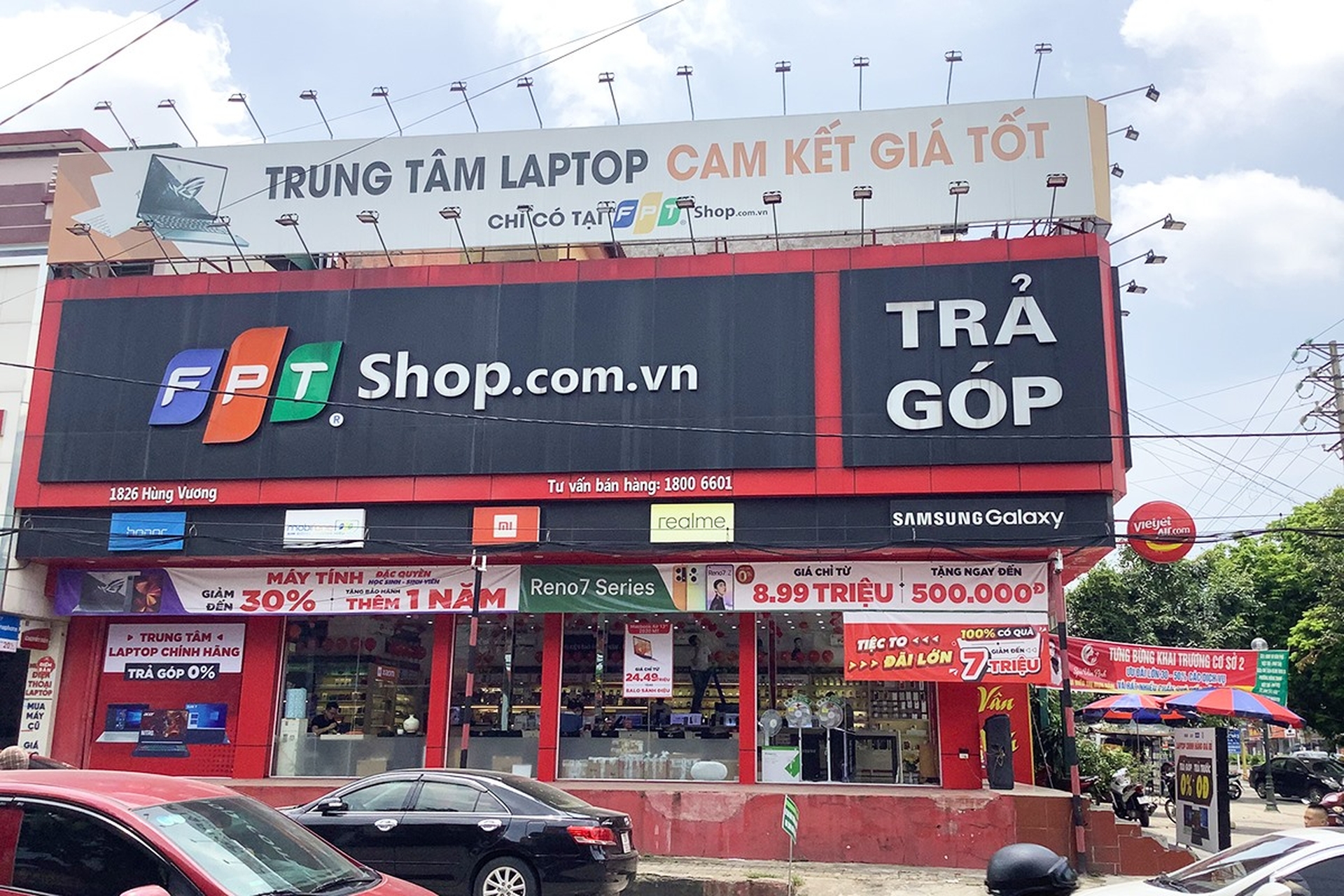 Hình ảnh nhận diện hệ thống cửa hàng: