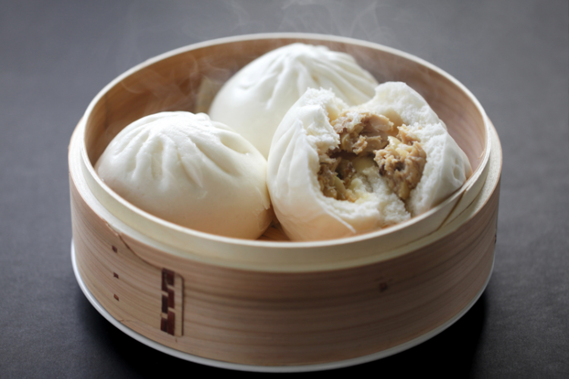 Cách hấp bánh bao bằng lò vi sóng cực kì tiện lợi