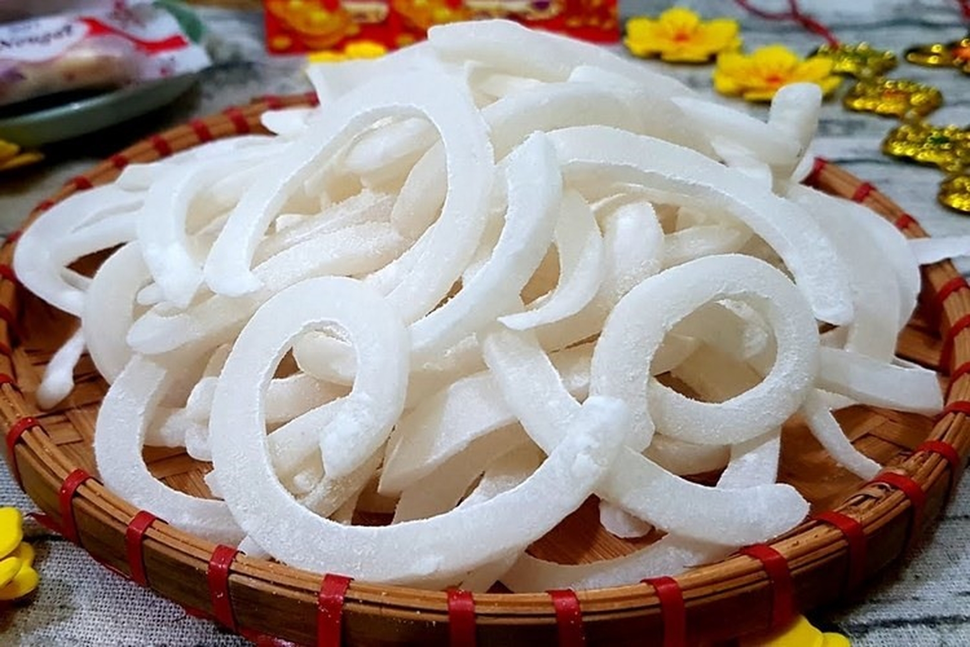 Cách bảo quản mứt dừa hiệu quả, giúp giữ mứt được bền lâu, không bị mốc hay chảy nước phục vụ dịp lễ, Tết