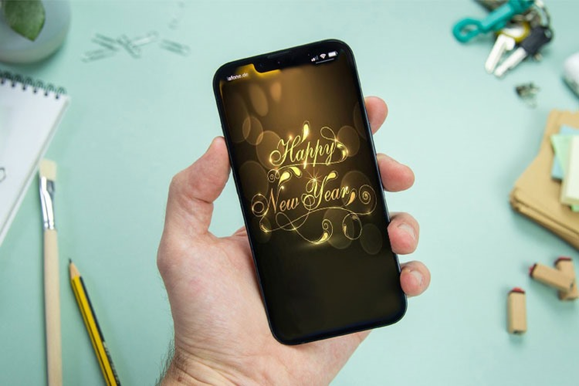 Chán với bộ theme mặc định phải làm sao? Lưu ngay cách cài theme ngày Tết 2024 cực lung linh cho “dế yêu”