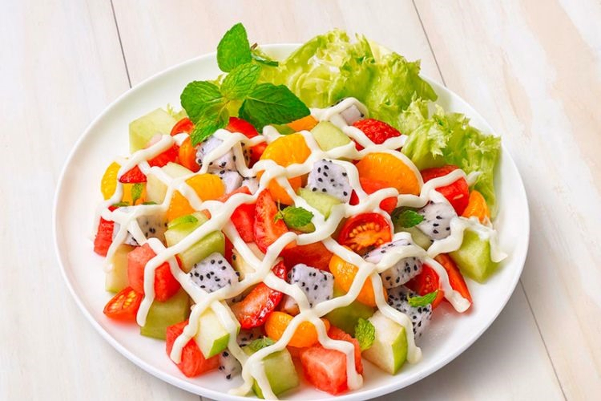 8. Salad Hoa Quả Cho Chế Độ Ăn Kiêng