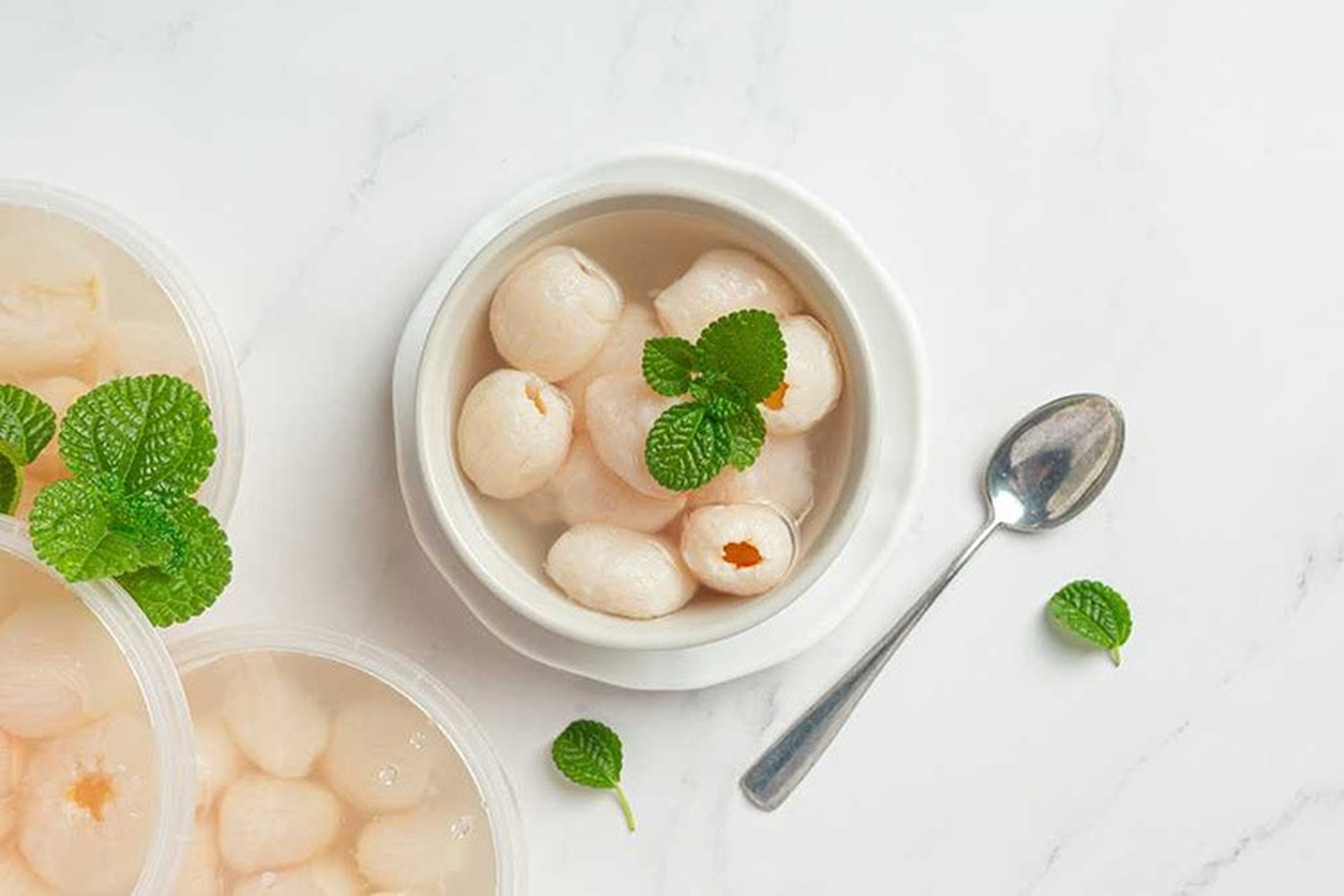 Cách ngâm rượu vải thiều thơm ngon cực bổ dưỡng, bật mí công thức được chia sẻ bởi chuyên gia