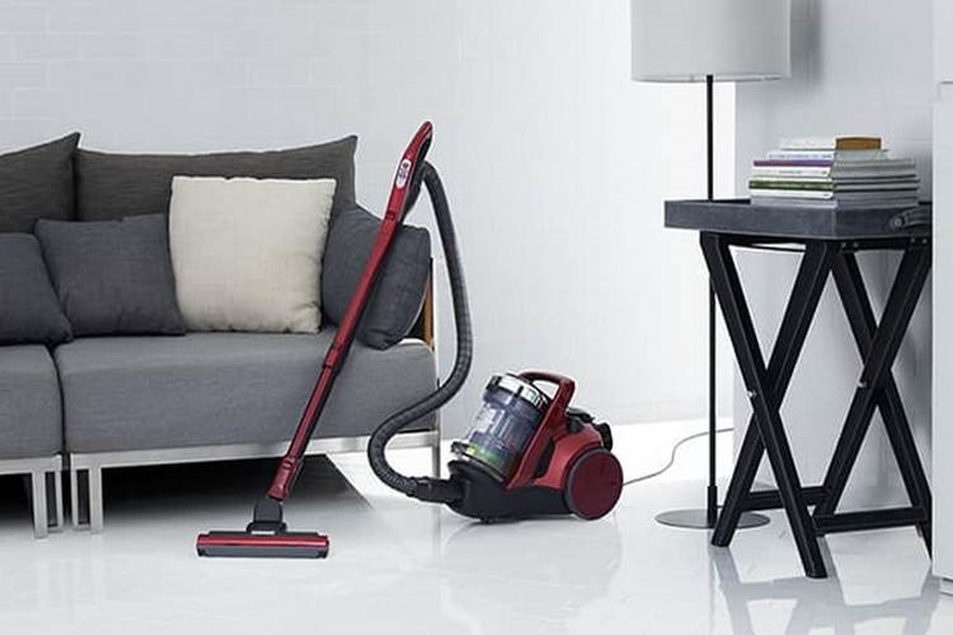 Hướng dẫn cách sử dụng máy hút bụi Hitachi, cách xả hộp bụi cũng như những lưu ý không nên bỏ qua khi sử dụng máy
