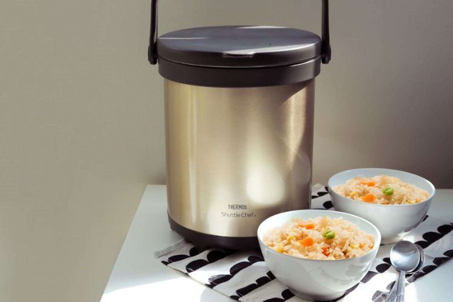 Khám phá thương hiệu nồi ủ Thermos trứ danh Nhật Bản