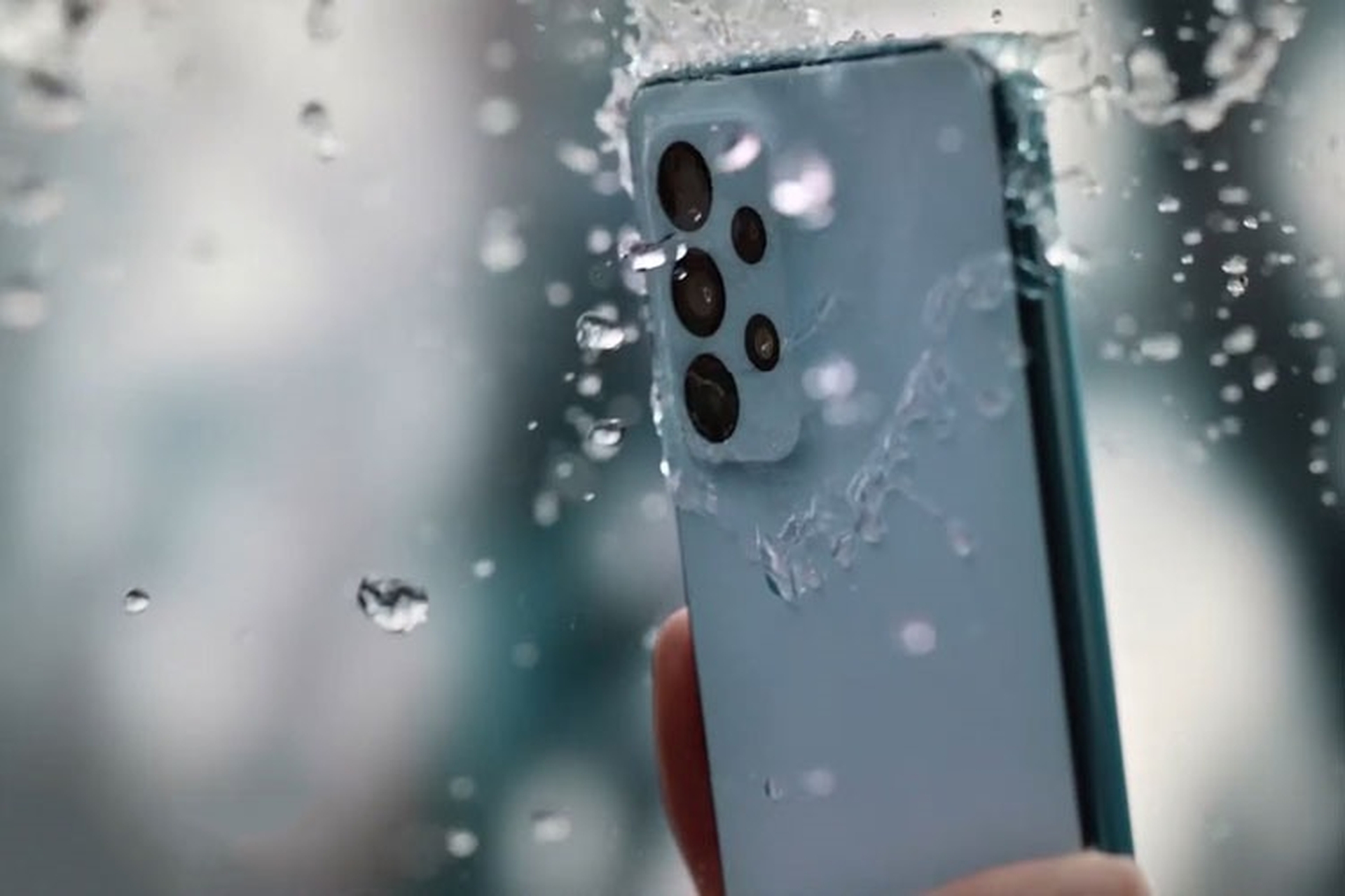 Samsung A53 có chống nước không? Tiêu chuẩn chống nước trên Galaxy A53 là gì?