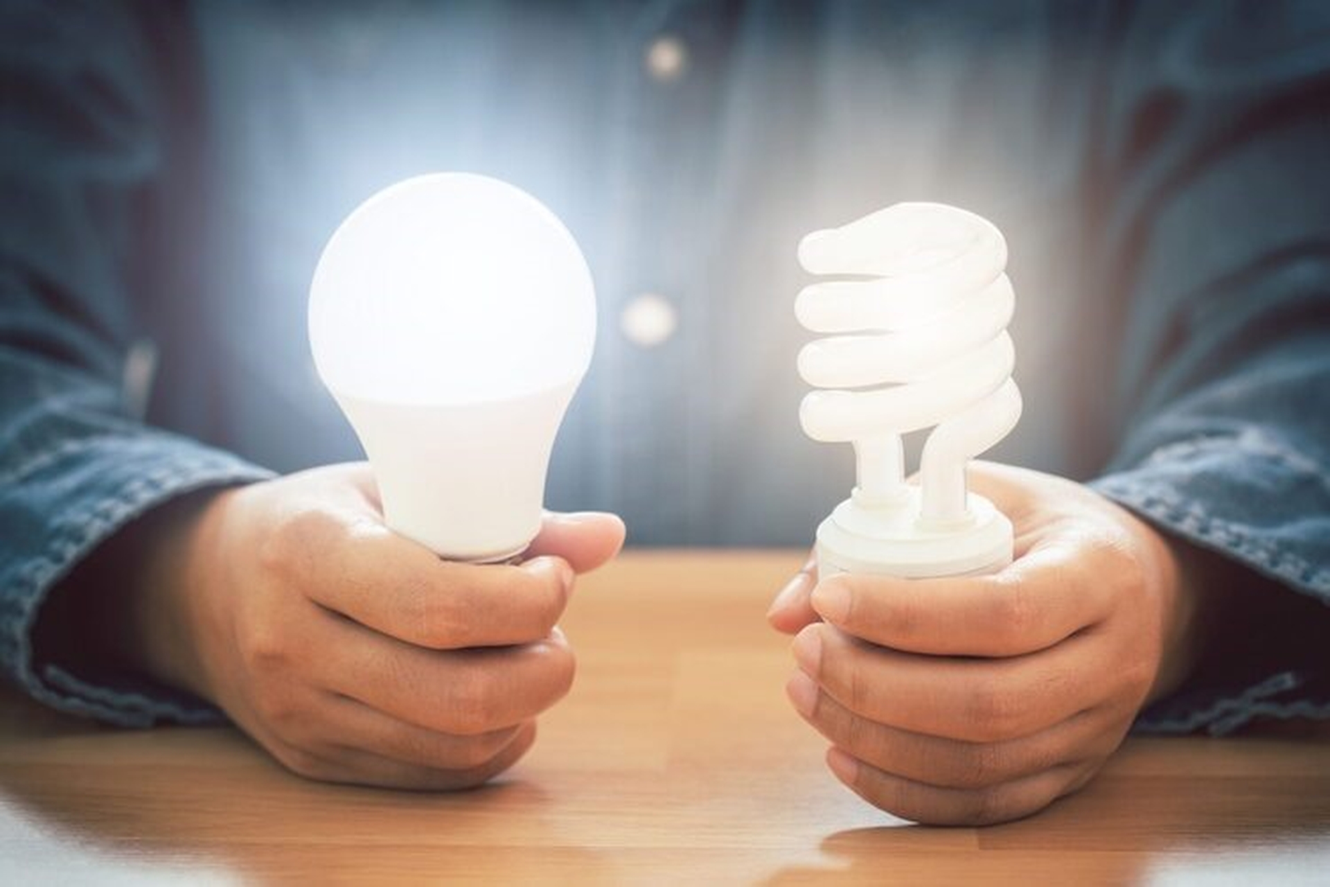 Bóng đèn halogen là gì? Ưu, nhược điểm và tính ứng dụng của bóng đèn halogen trong đời sống