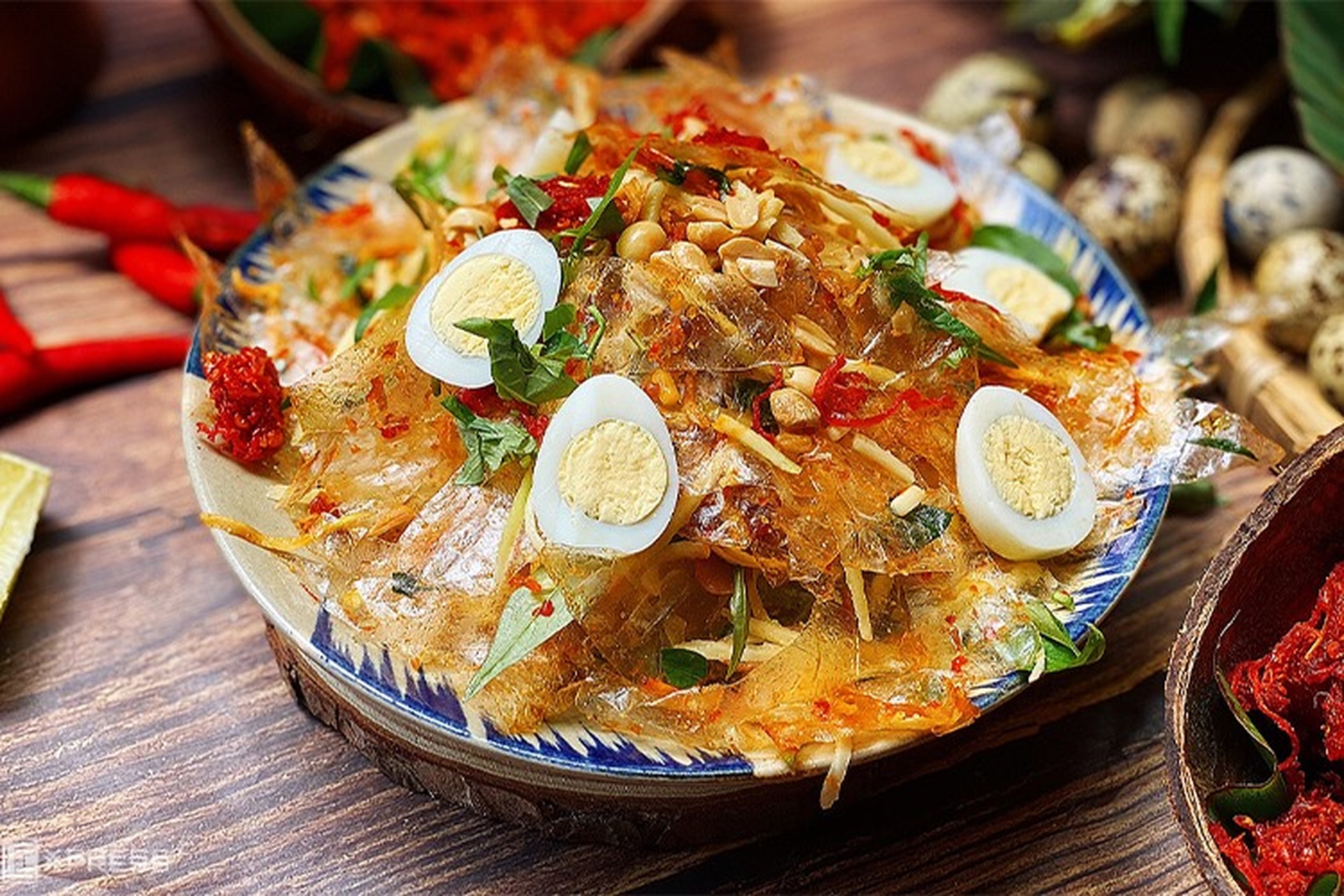Mách bạn 2 cách làm bánh tráng trộn muối tôm đơn giản, dễ làm, kích thích vị giác